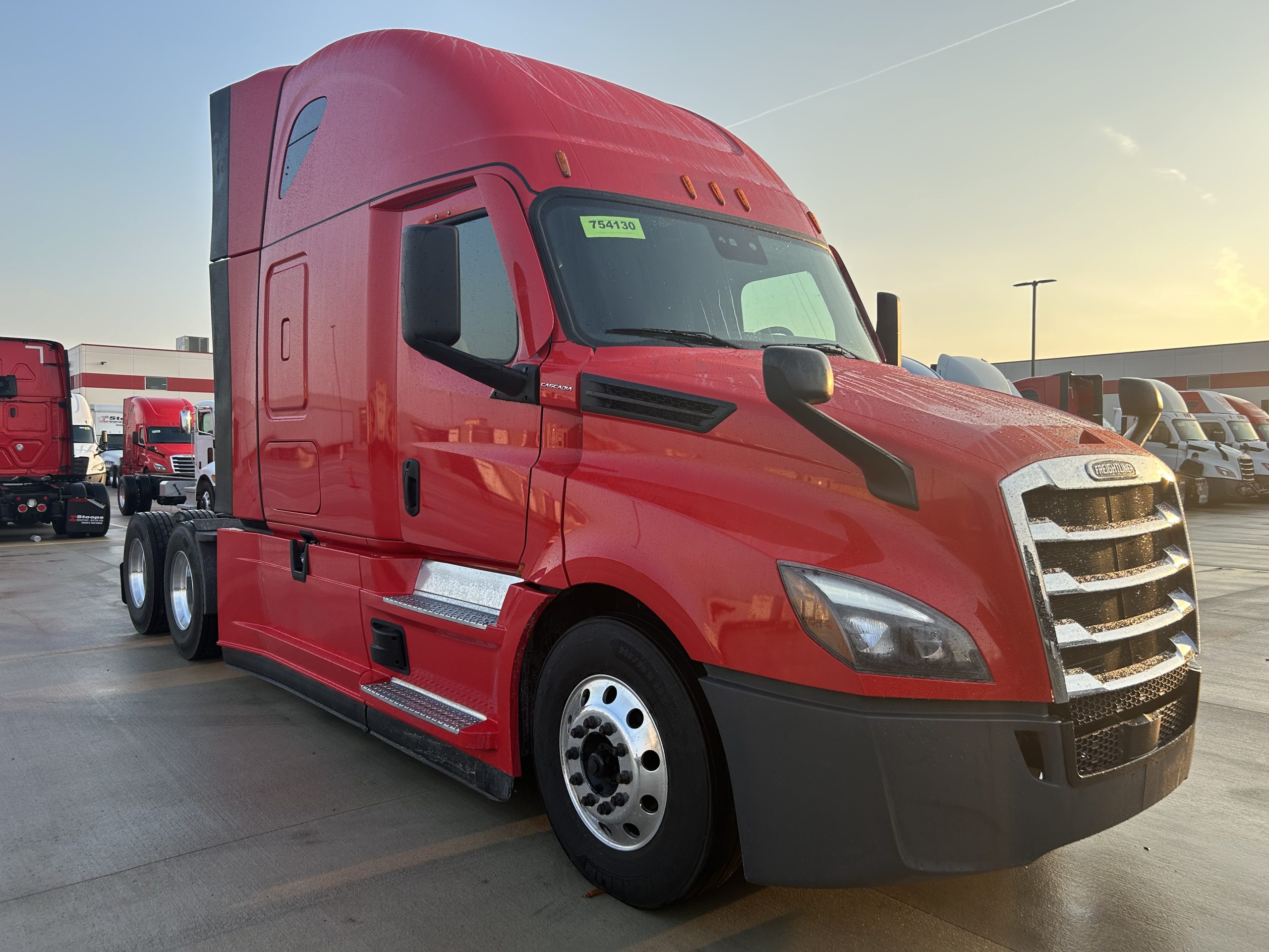 2023 Freightliner PT126SLP - image 3 of 6