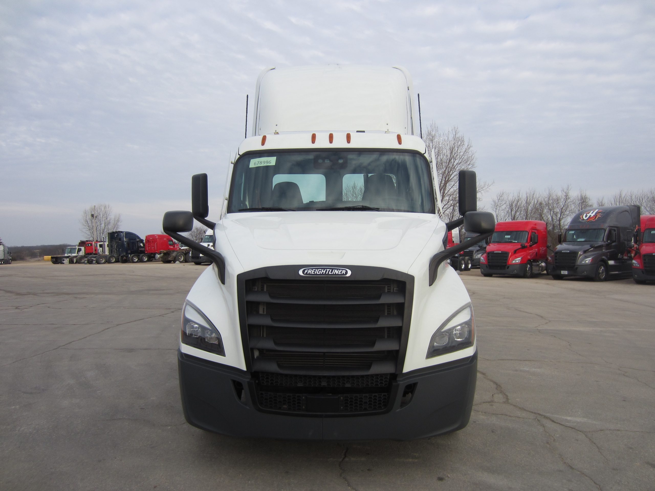 2021 Freightliner — photo 2