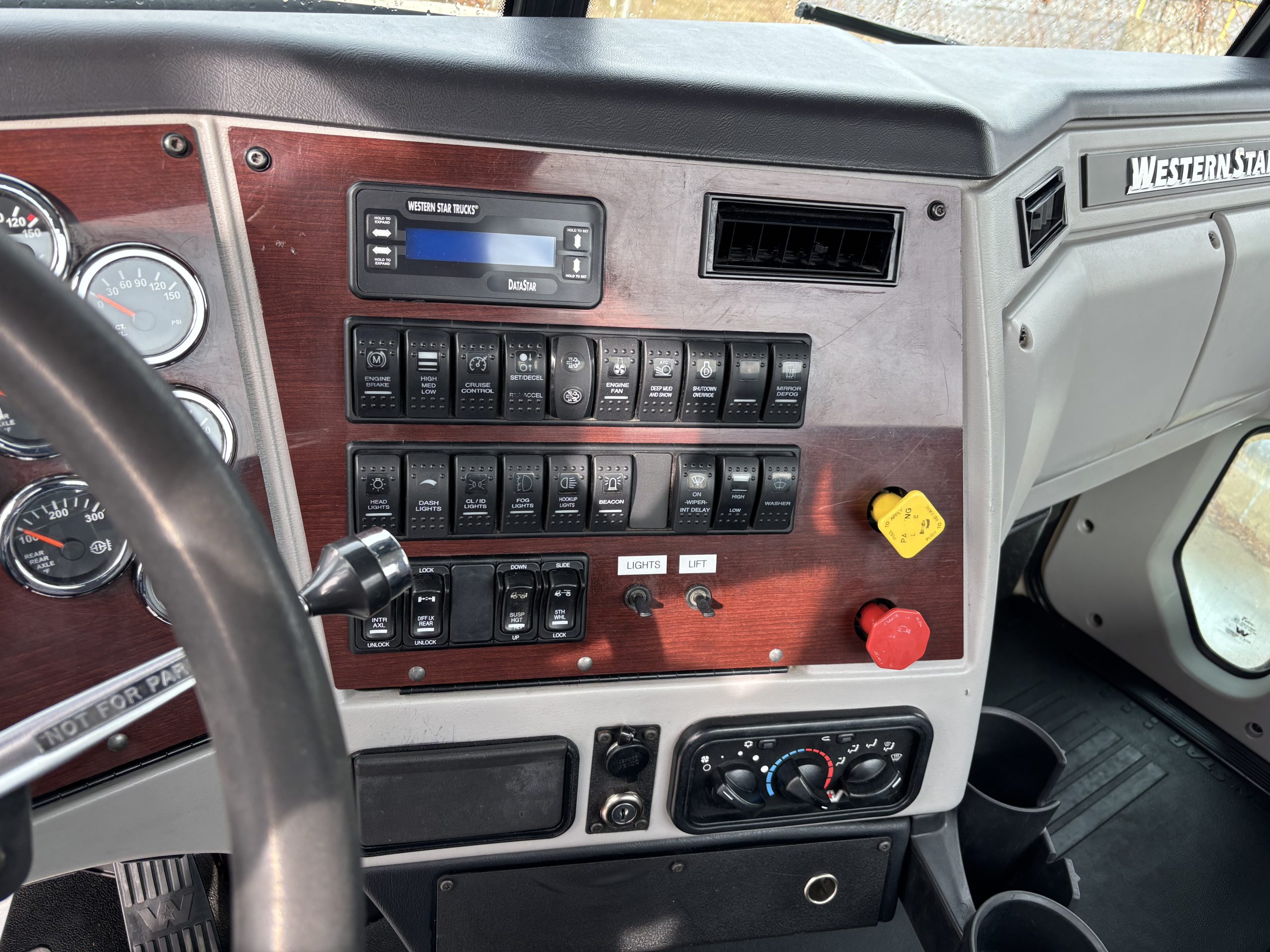 2020 Western Star 4900 — photo 5