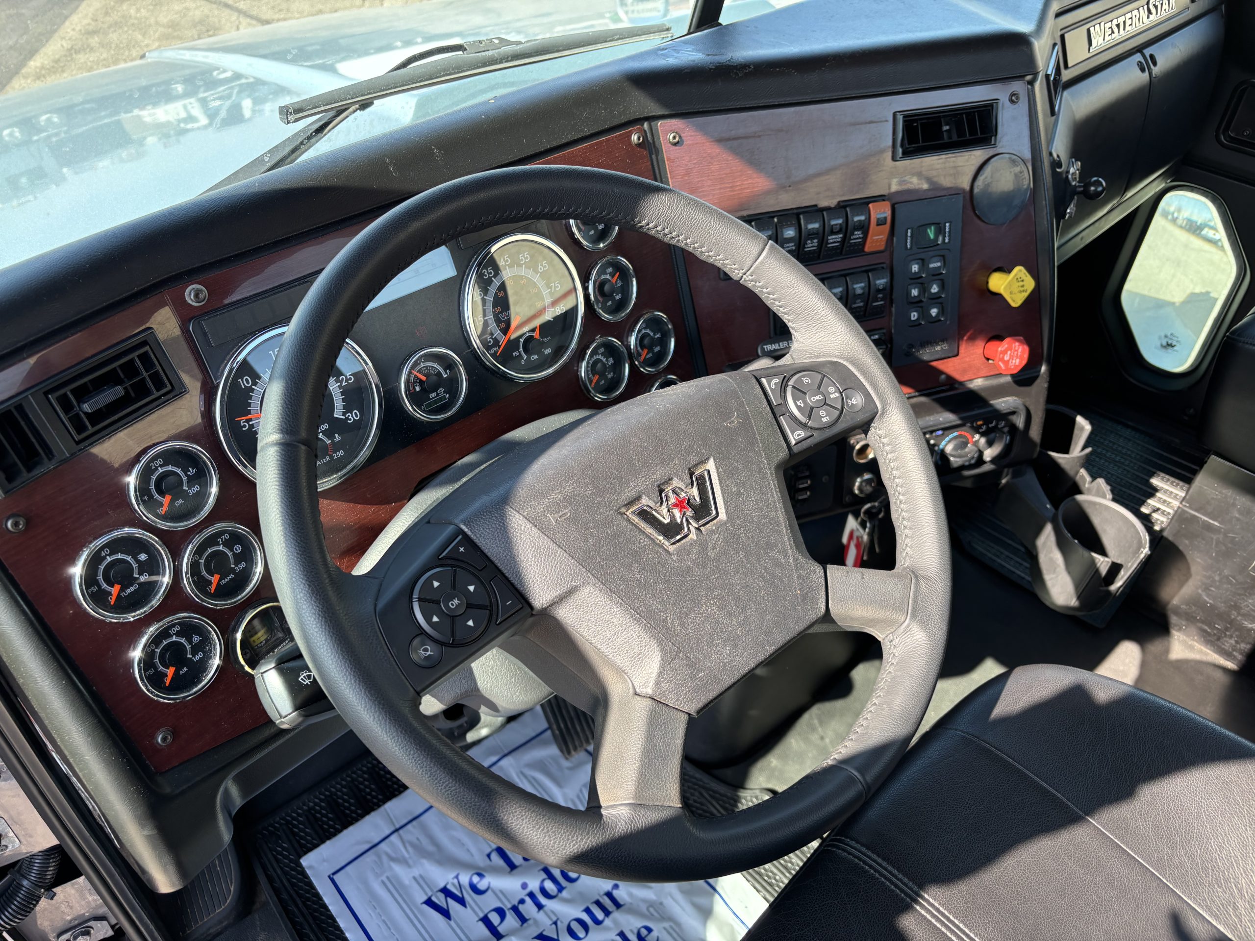 2021 Western Star 4700SB - image 4 of 6