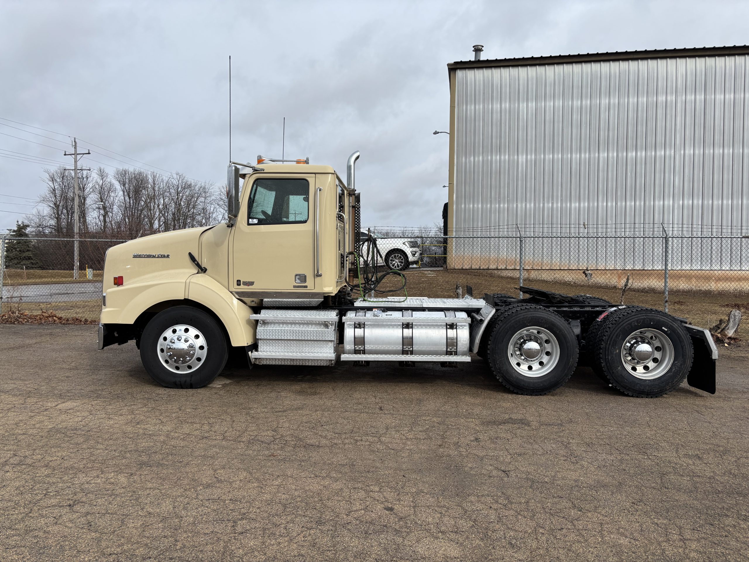 2020 Western Star 4900 — photo 6