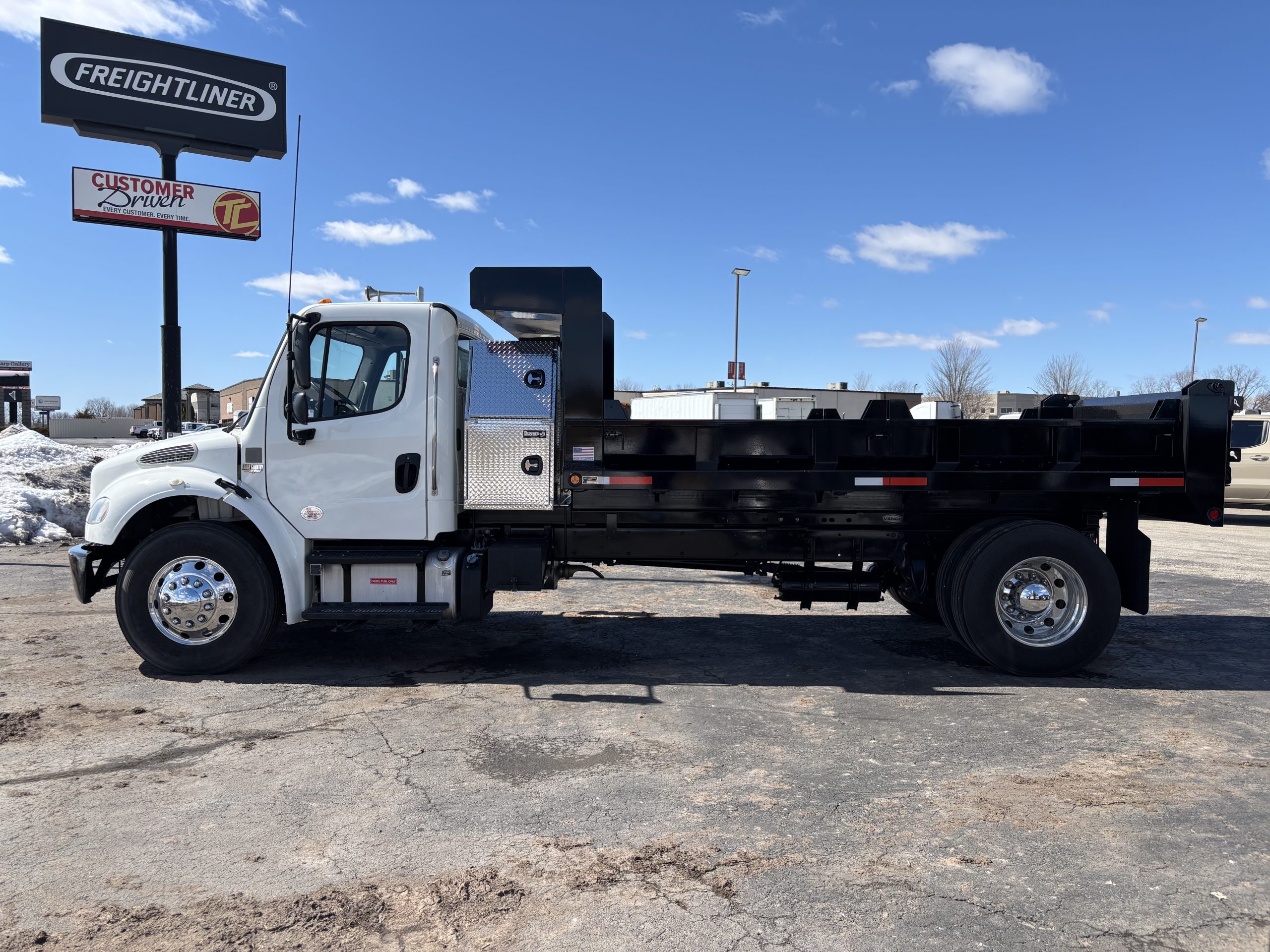 2019 Freightliner M260 - image 4 of 6