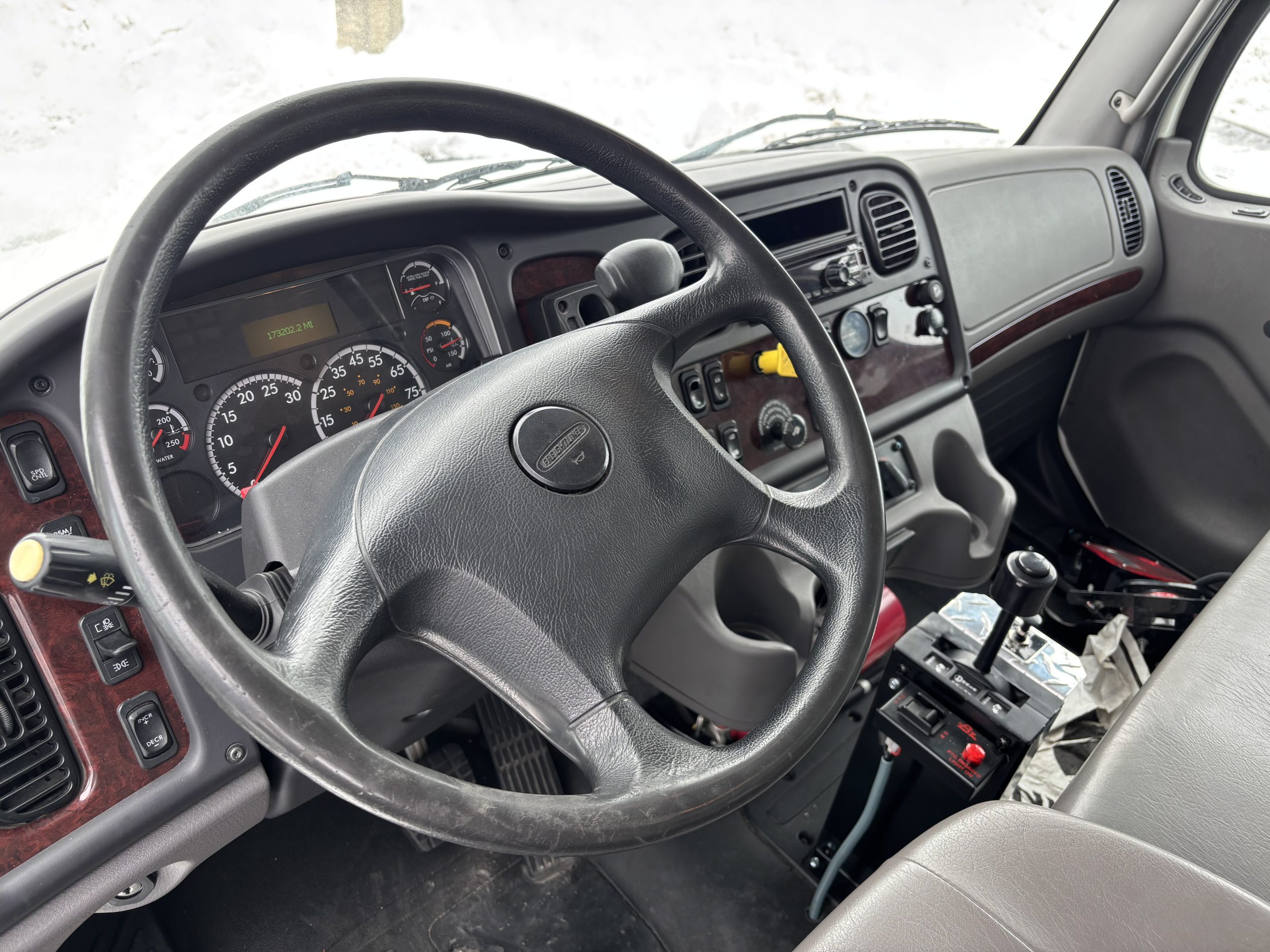 2019 Freightliner M260 - image 5 of 6