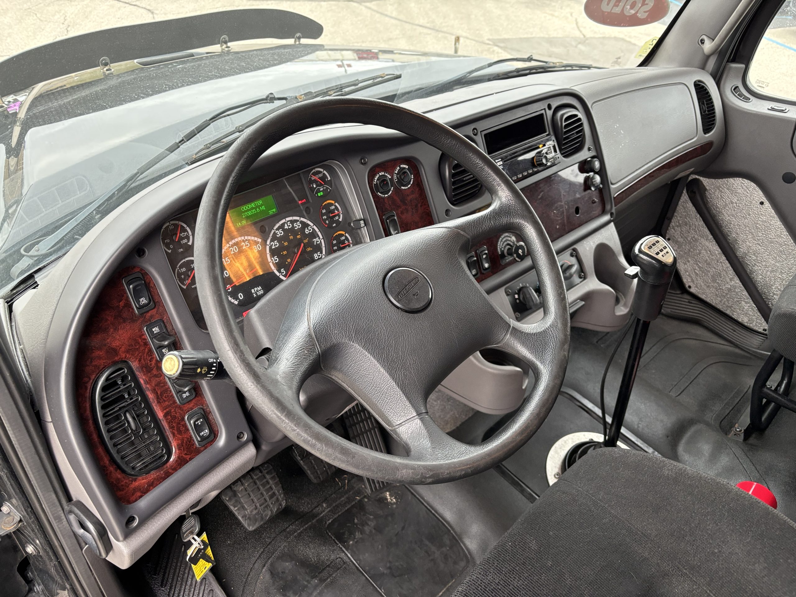 2018 Freightliner M2112 - image 4 of 6