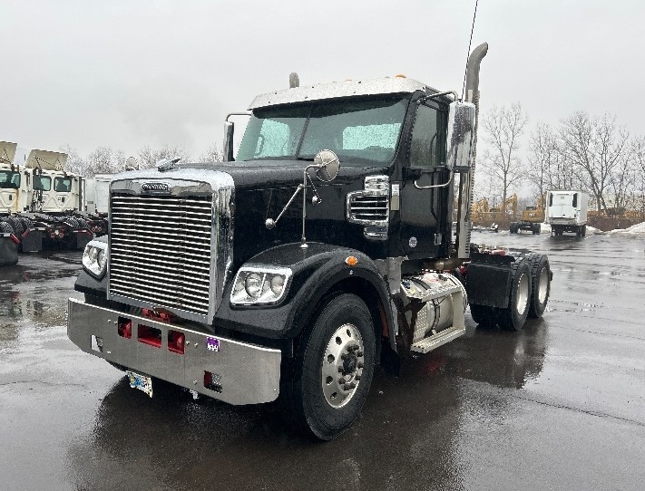 2022 Freightliner 122SD 2022 Freightliner 122SD - image 1 of 1