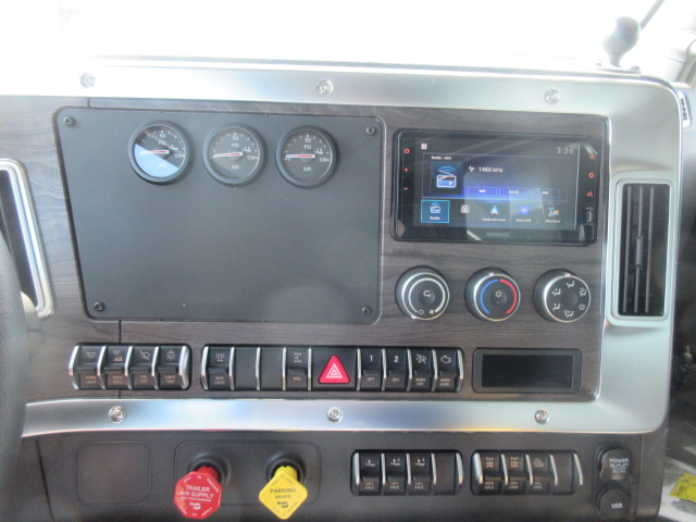 2027 Western Star 47X - image 5 of 6