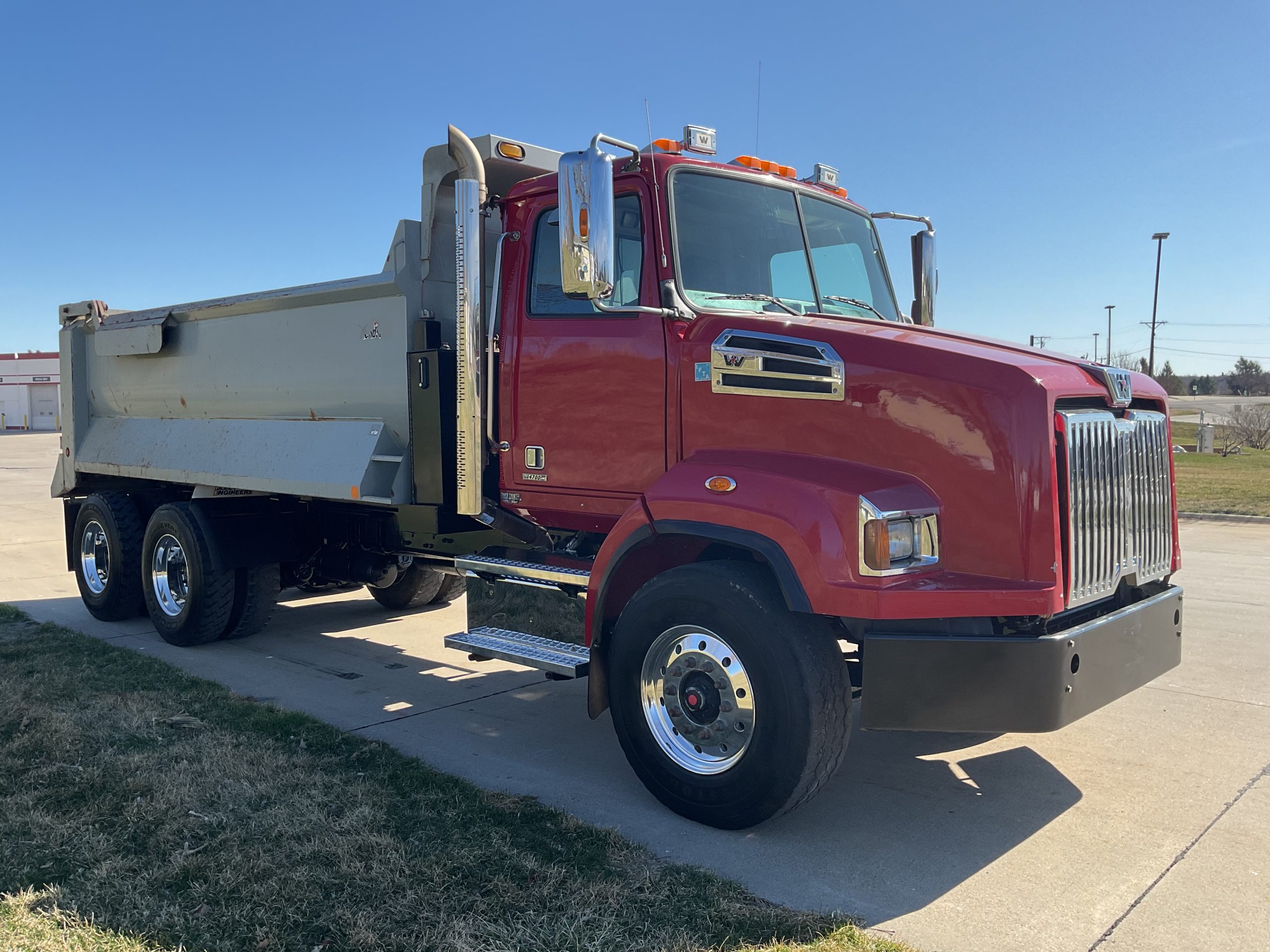 2017 Western Star 4700 — photo 3