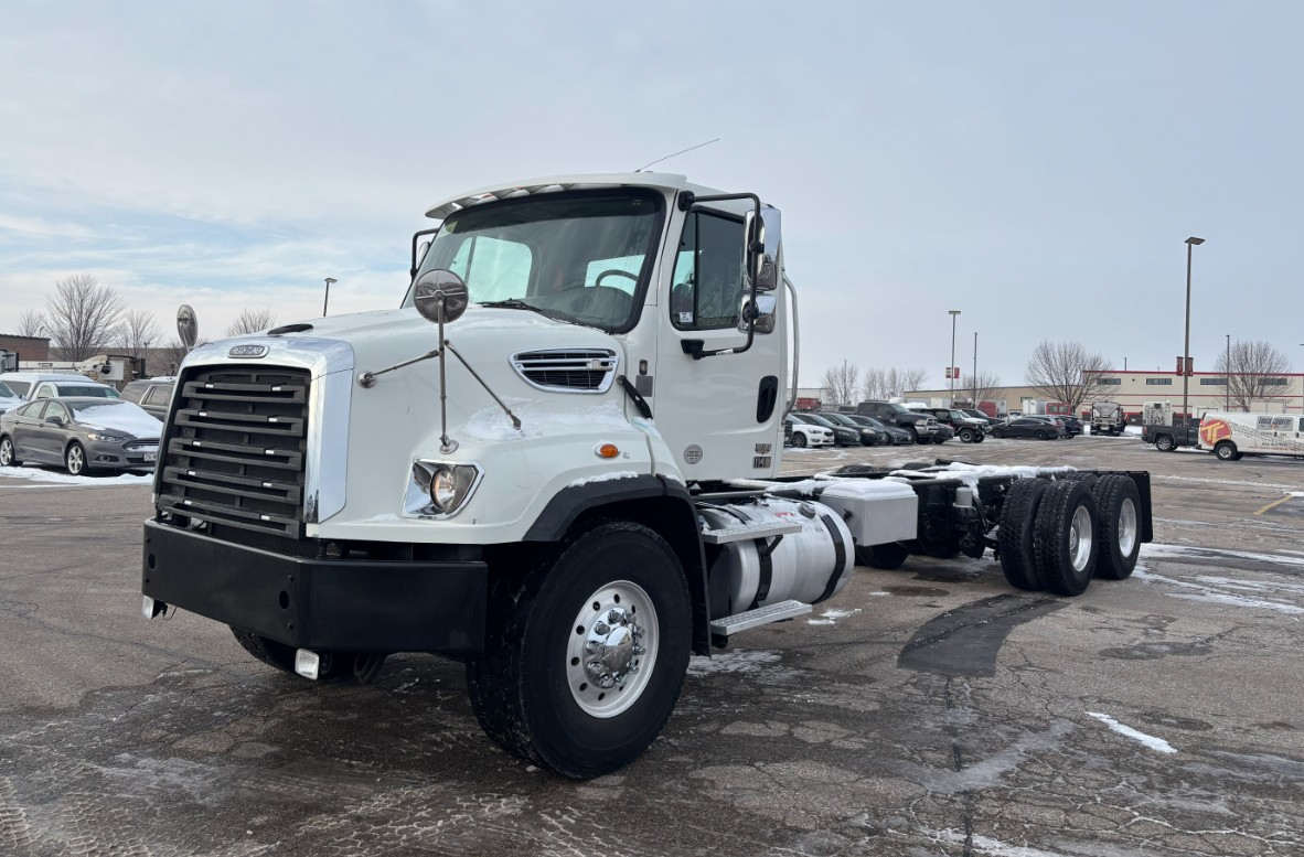 2014 Freightliner 114SD - image 1 of 1