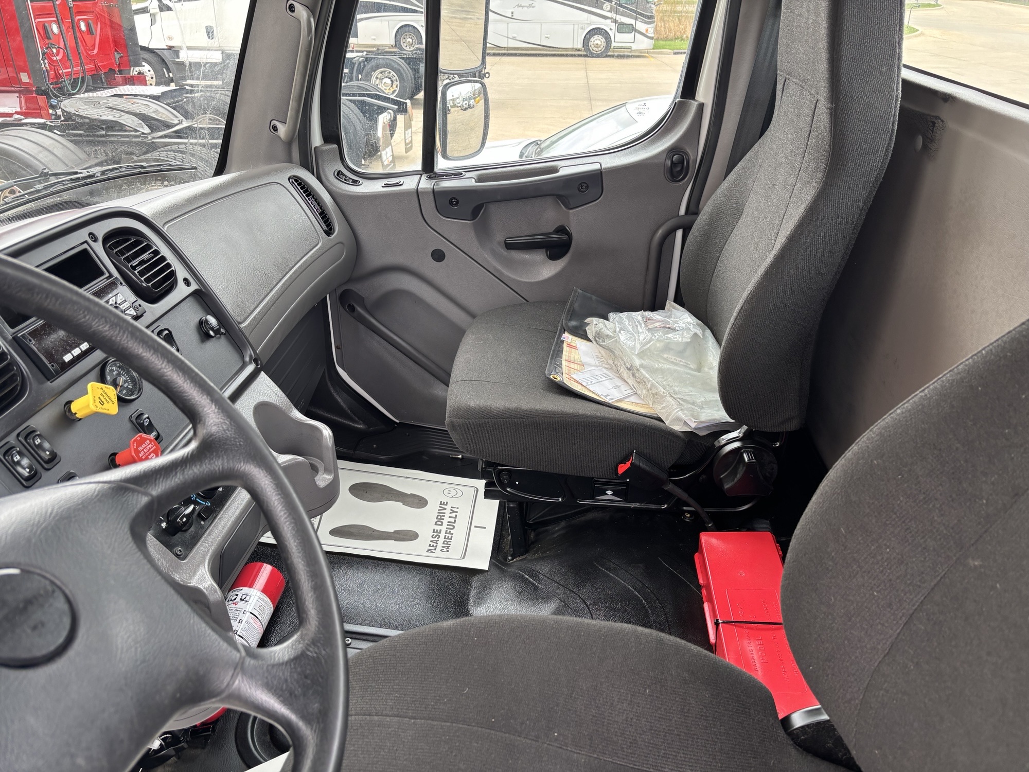 2021 Freightliner M2 106 - image 6 of 6