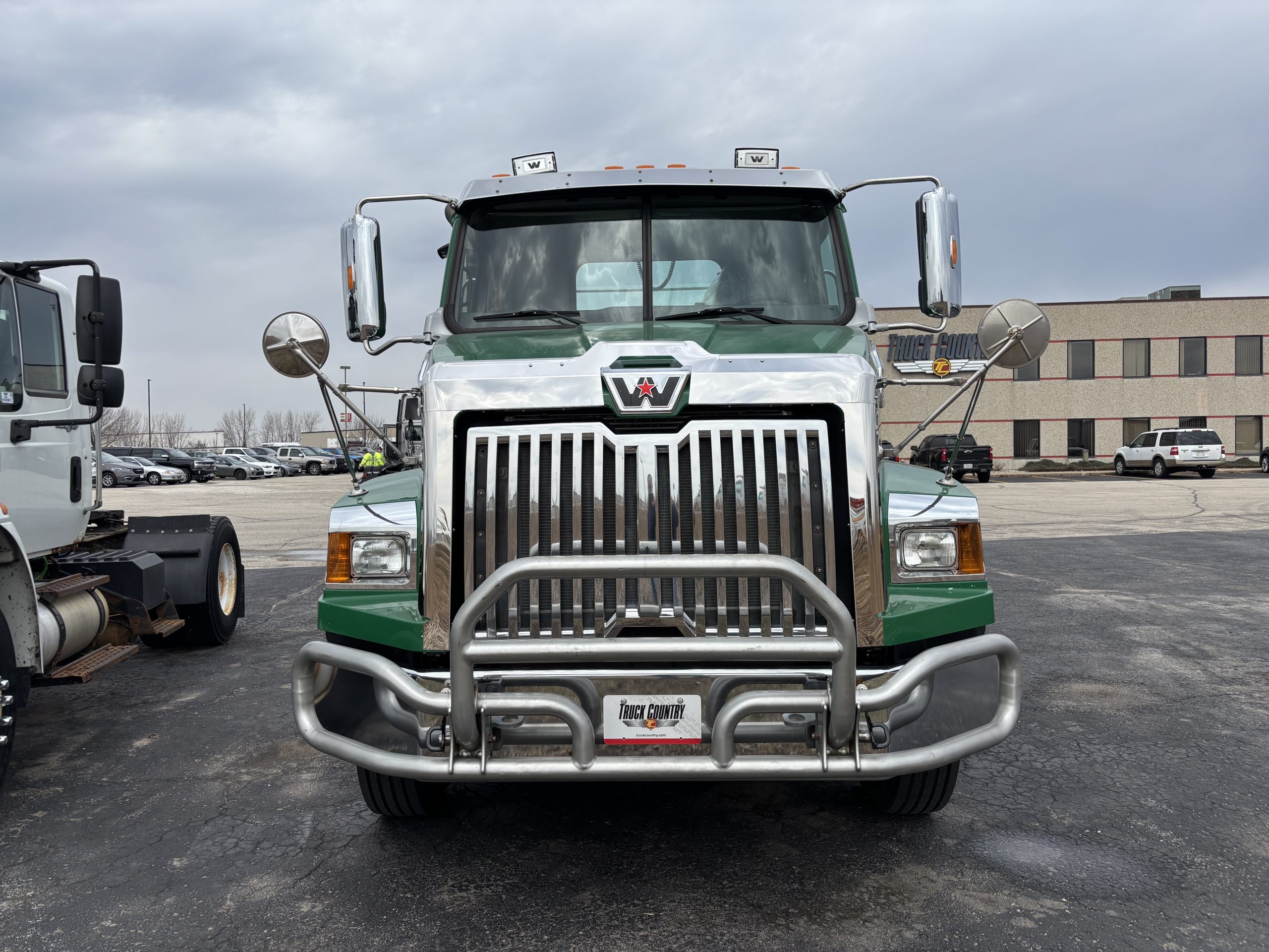 2020 Western Star 4700 — photo 2