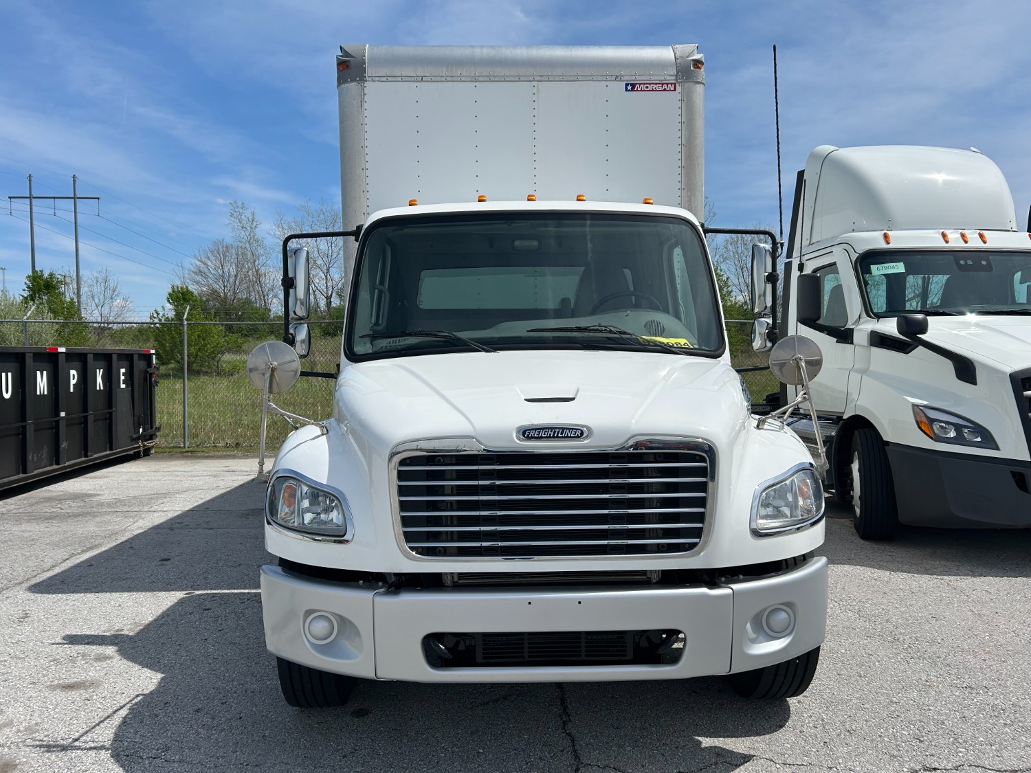 2019 Freightliner M2 106 - image 2 of 6