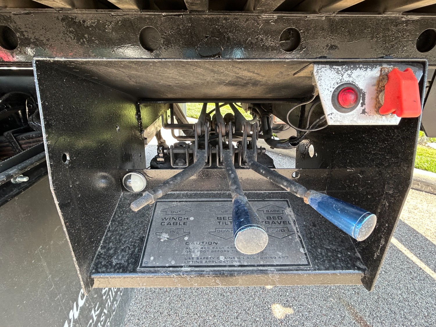 2015 Freightliner M2 106 - image 5 of 6