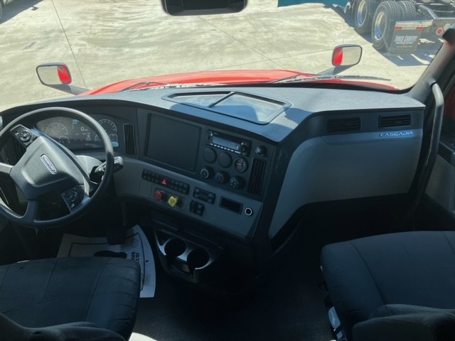 2022 Freightliner PT126SLP - image 6 of 6