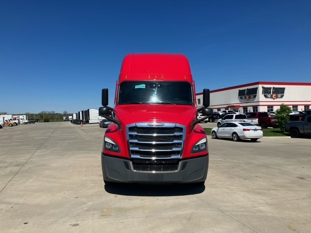 2022 Freightliner PT126SLP - image 2 of 6