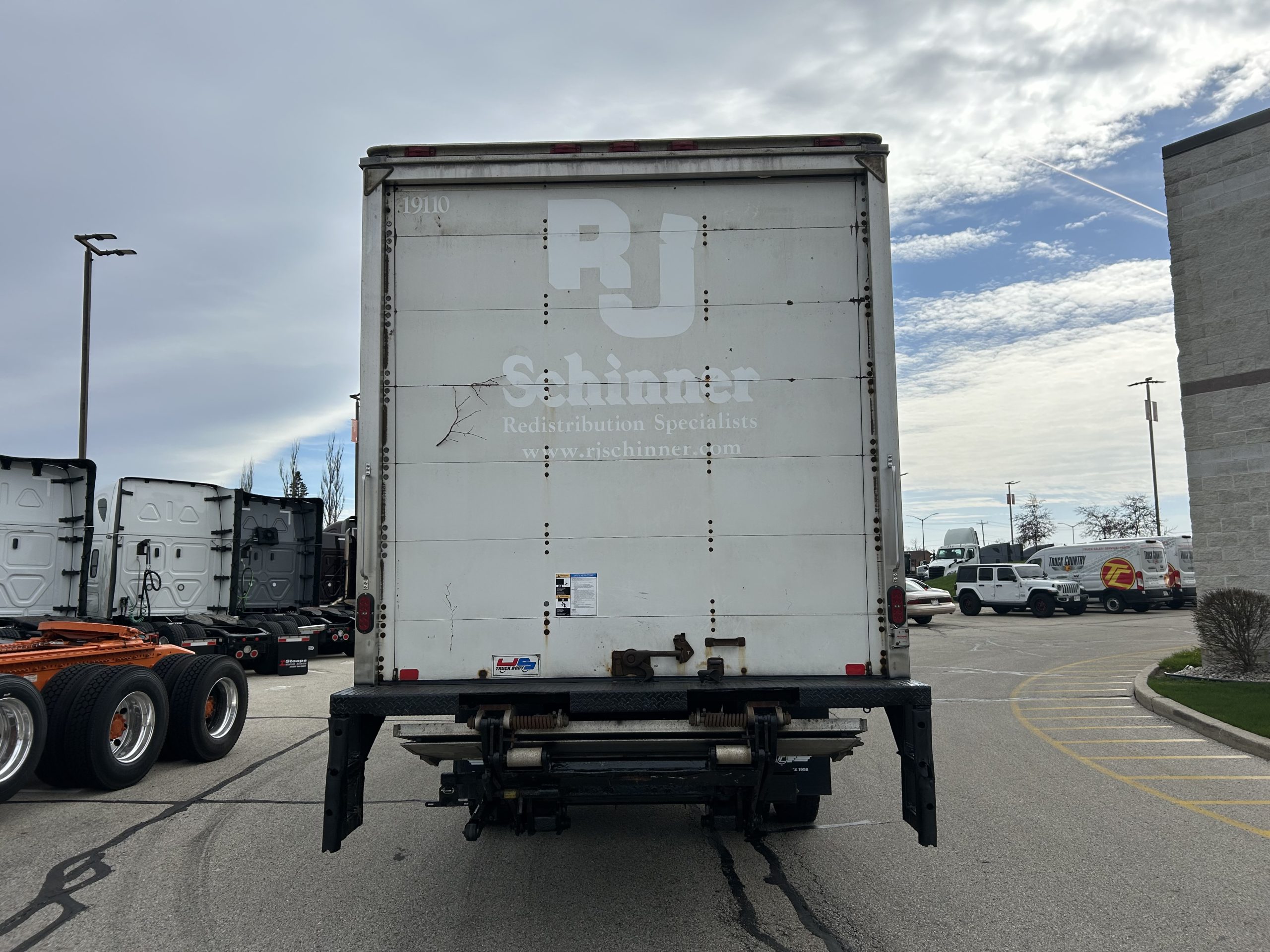 2019 Freightliner M260 - image 4 of 6