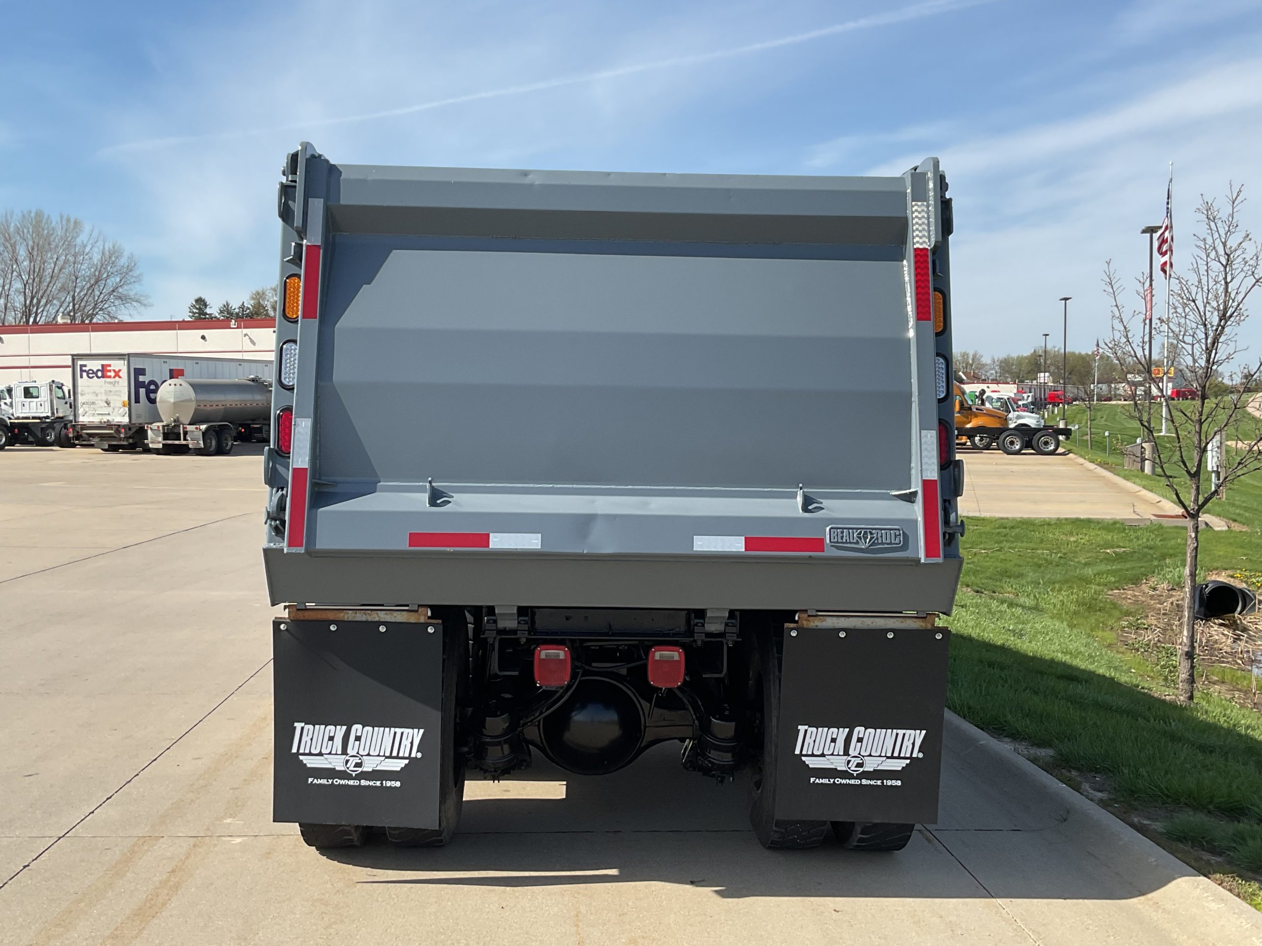 2018 Western Star 4700SB - image 4 of 6