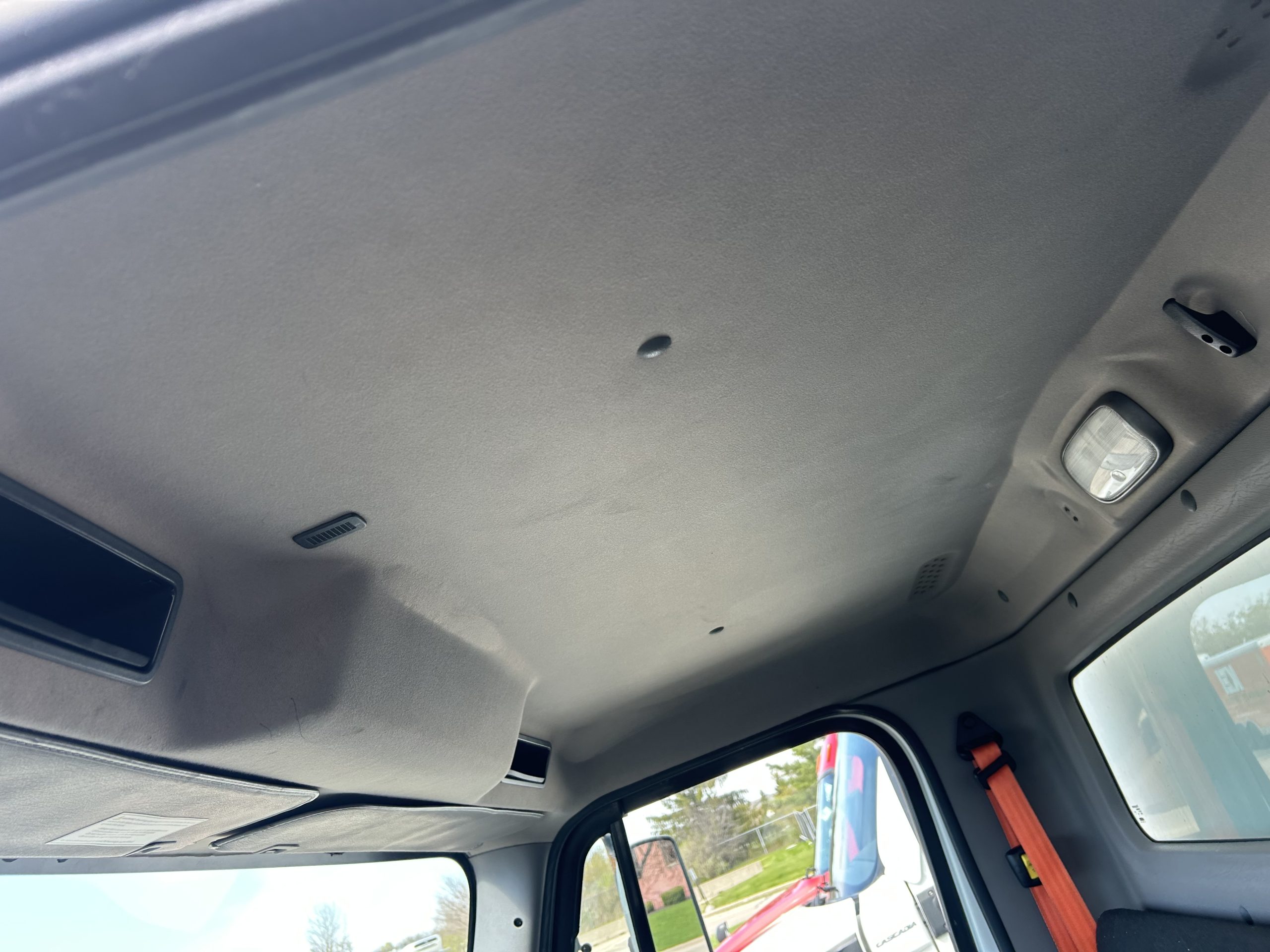 2019 Freightliner M260 - image 6 of 6