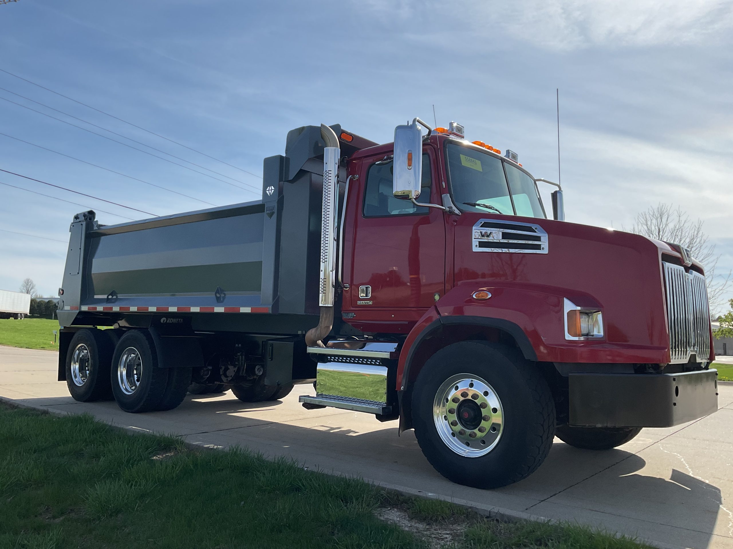 2018 Western Star 4700SB - image 3 of 6