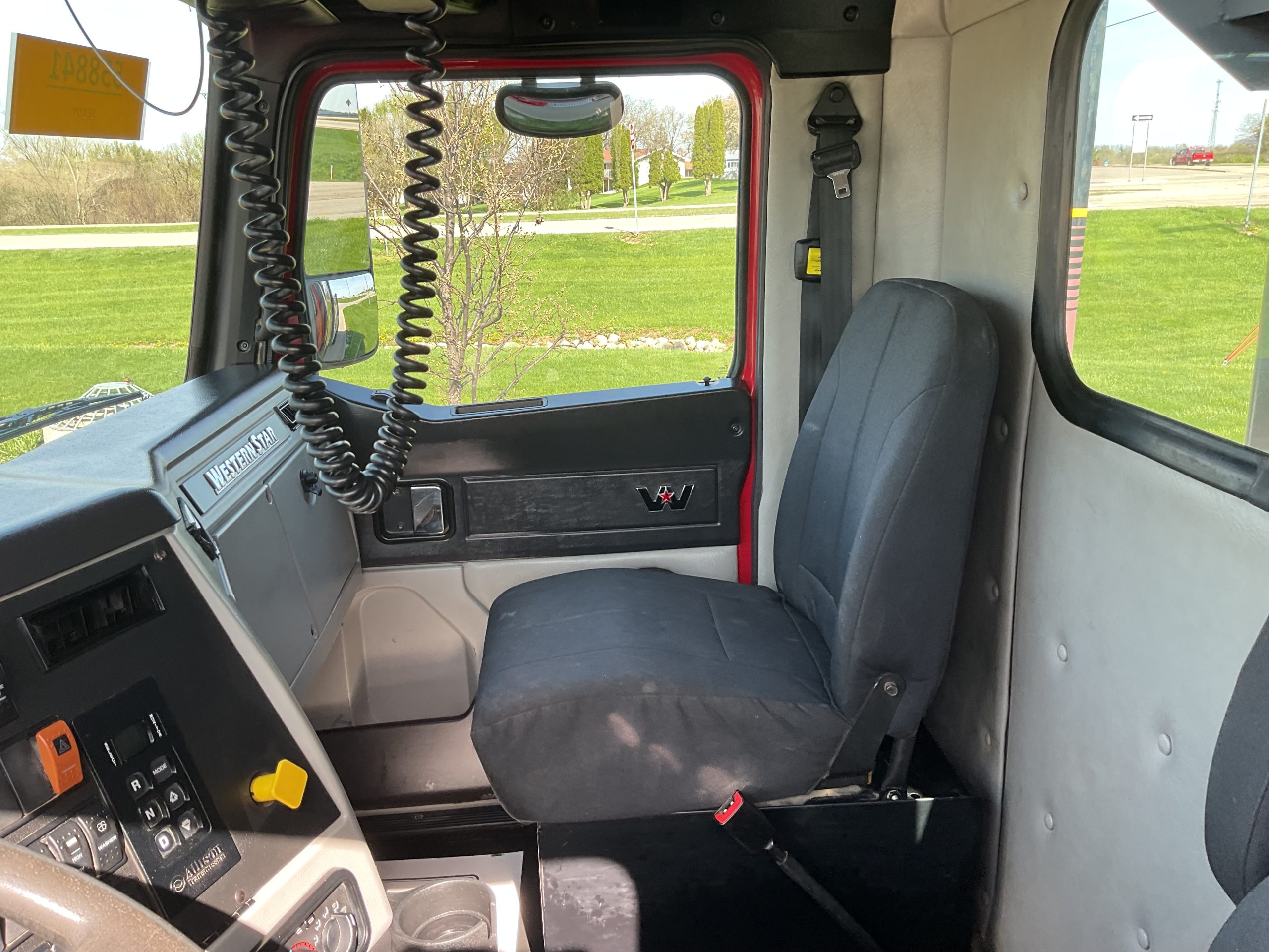 2018 Western Star 4700SB - image 5 of 6