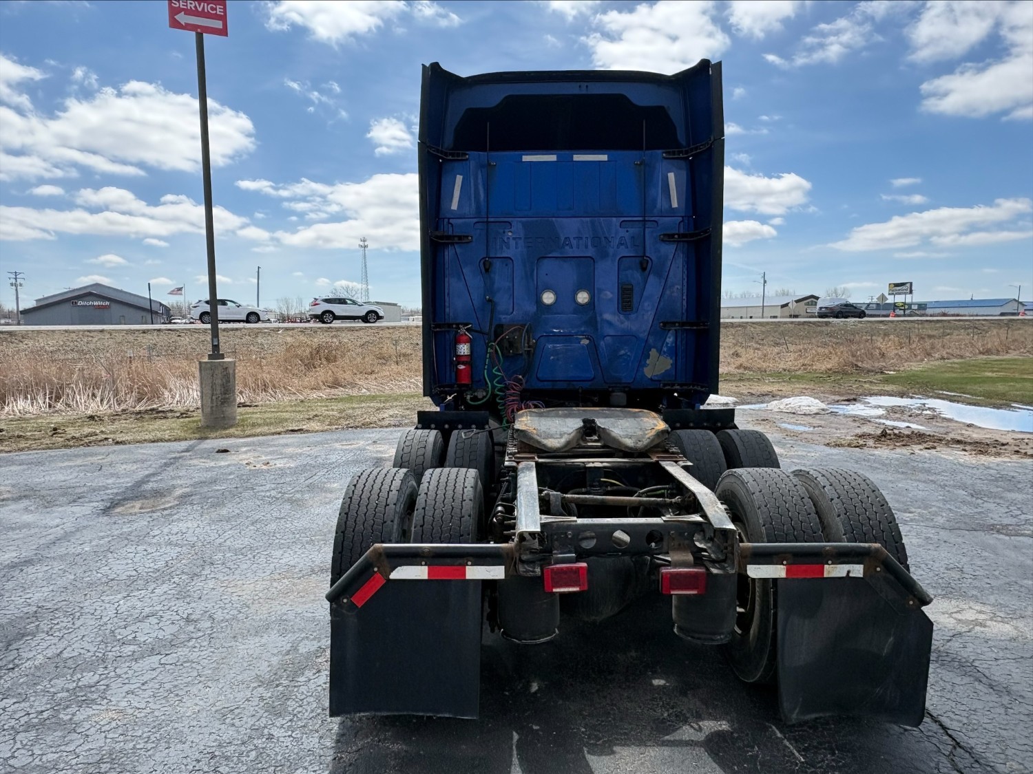 2020 International LT625 - image 4 of 4