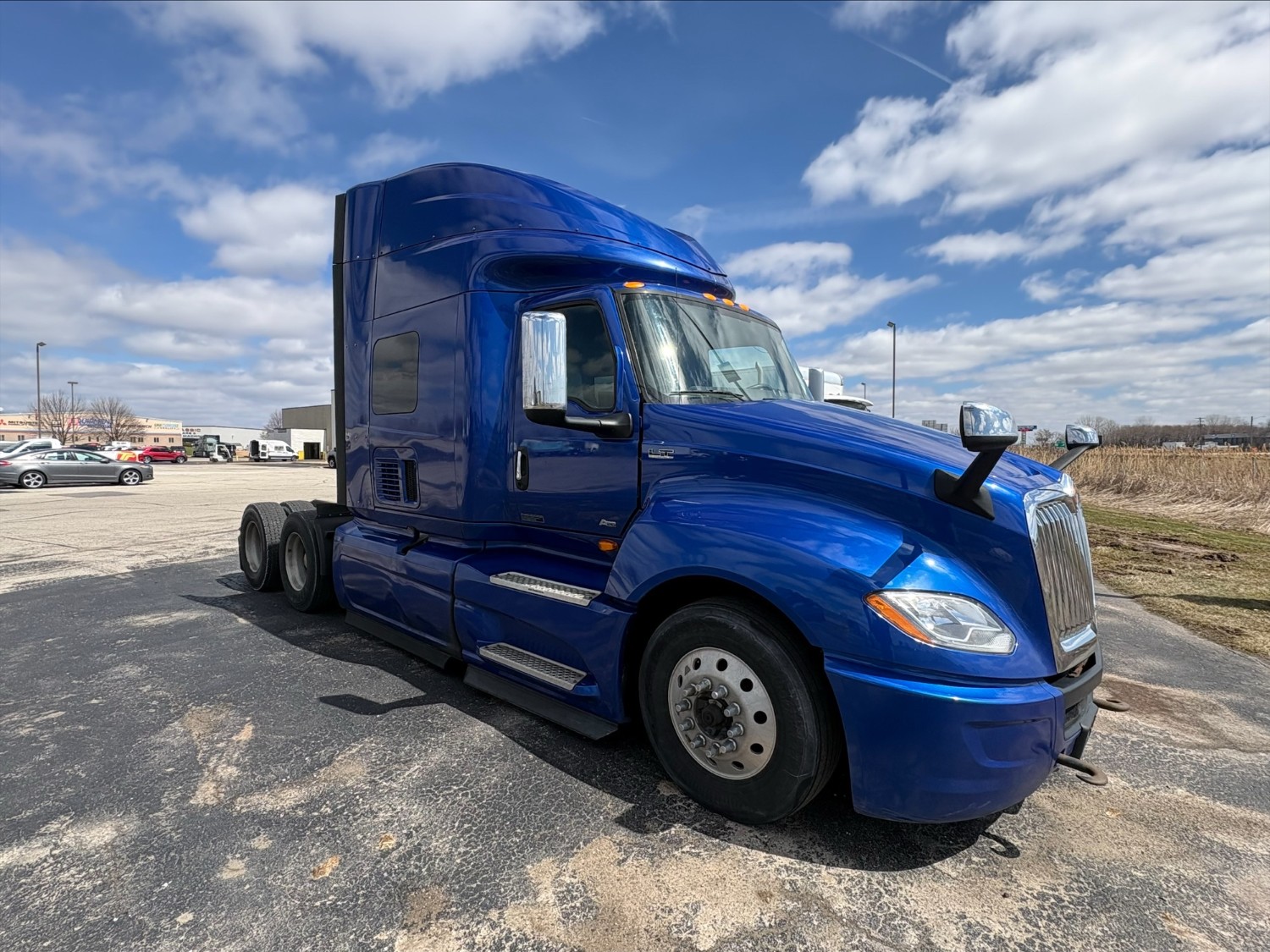 2020 International LT625 - image 3 of 4