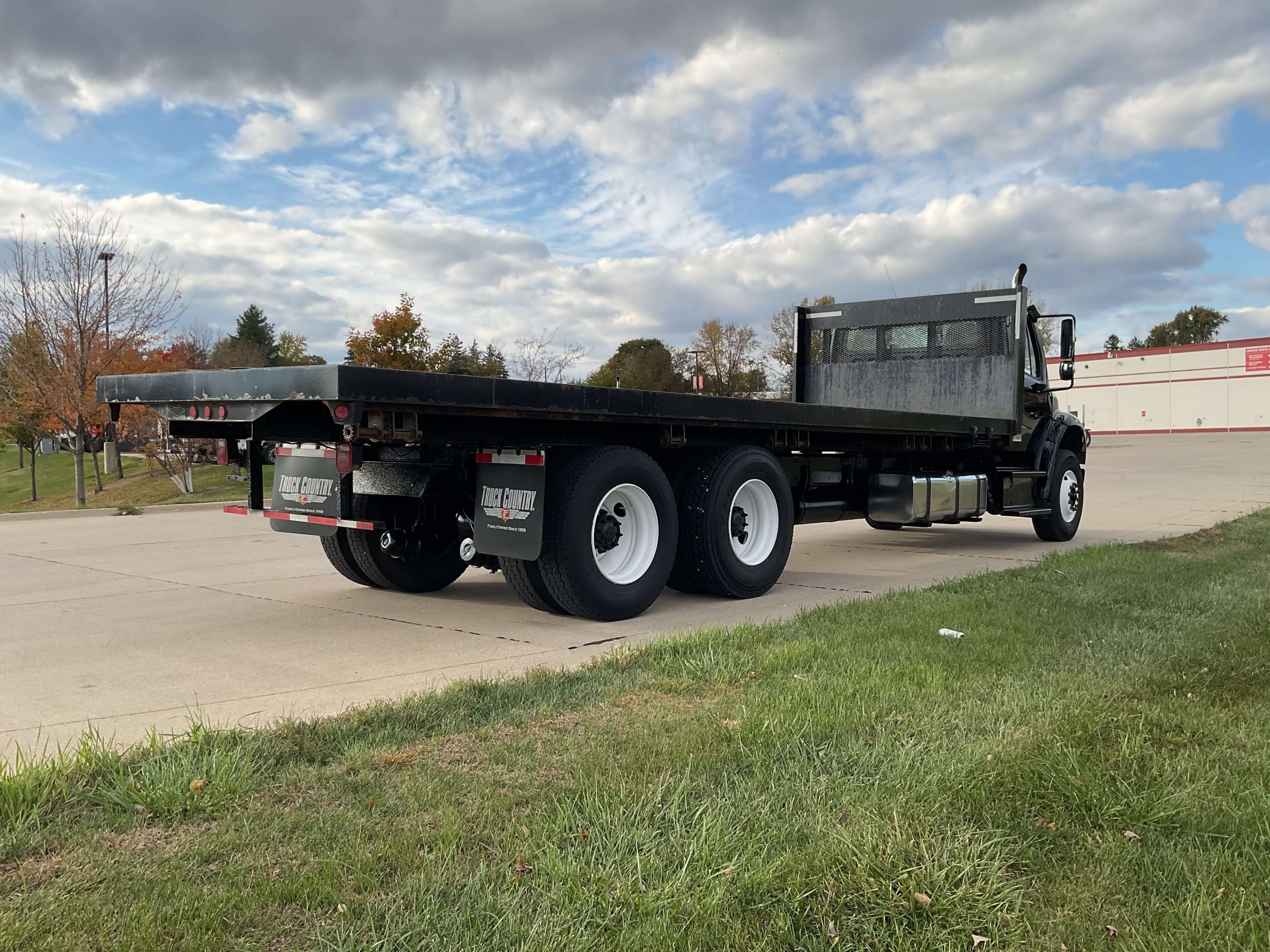 2017 Freightliner M2 106 068Rf00000dvHdc 2017 Freightliner M2 106 068Rf00000dvHdc
