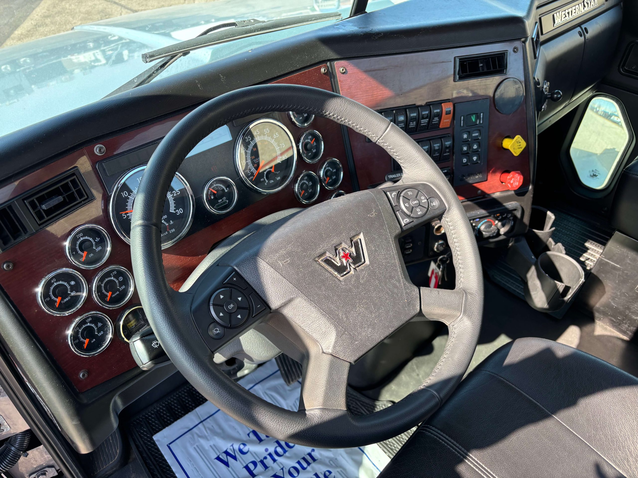 2021 Western Star 4700SB - image 4 of 6