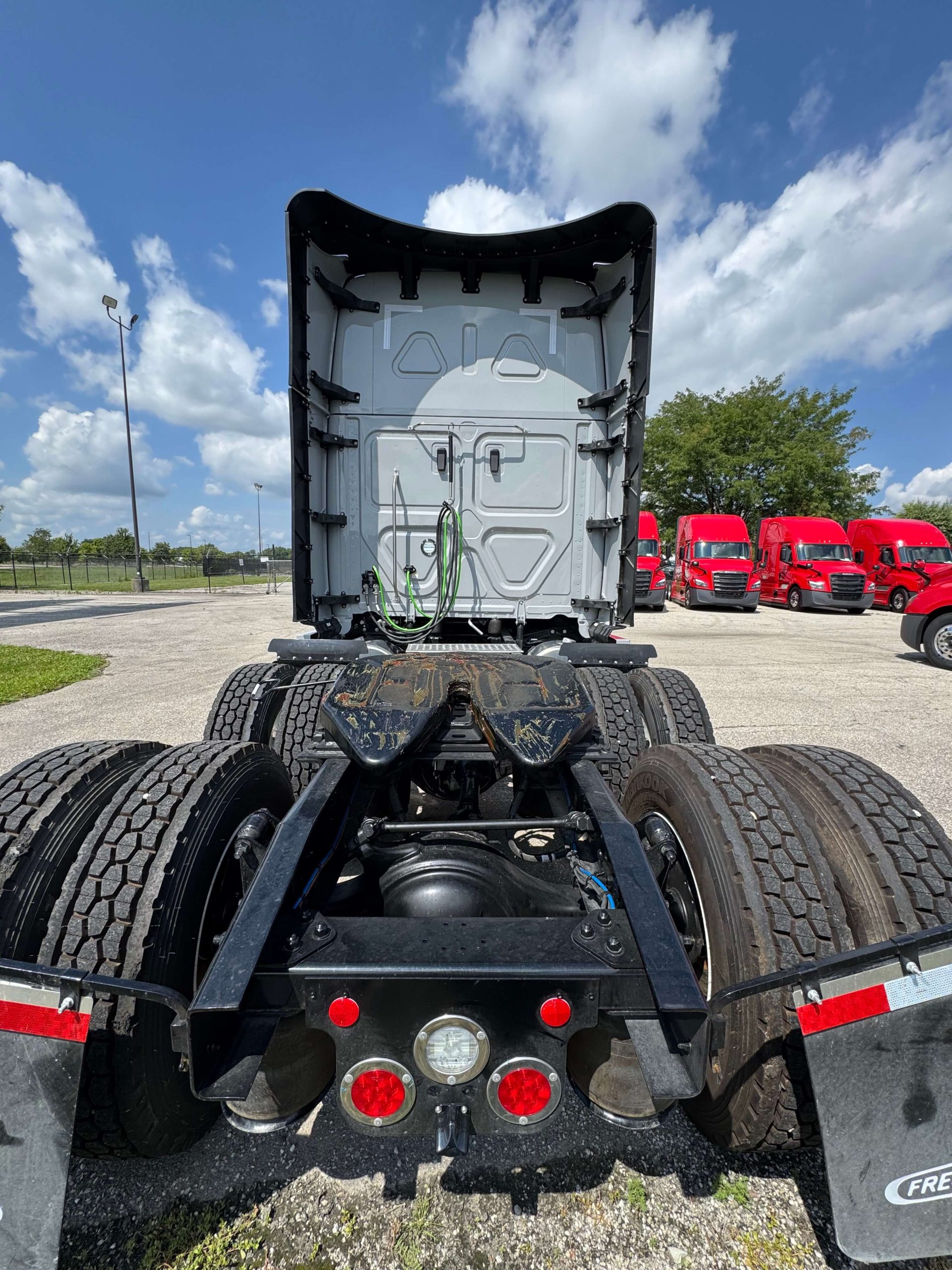 2026 Freightliner PT126SLP - image 4 of 6