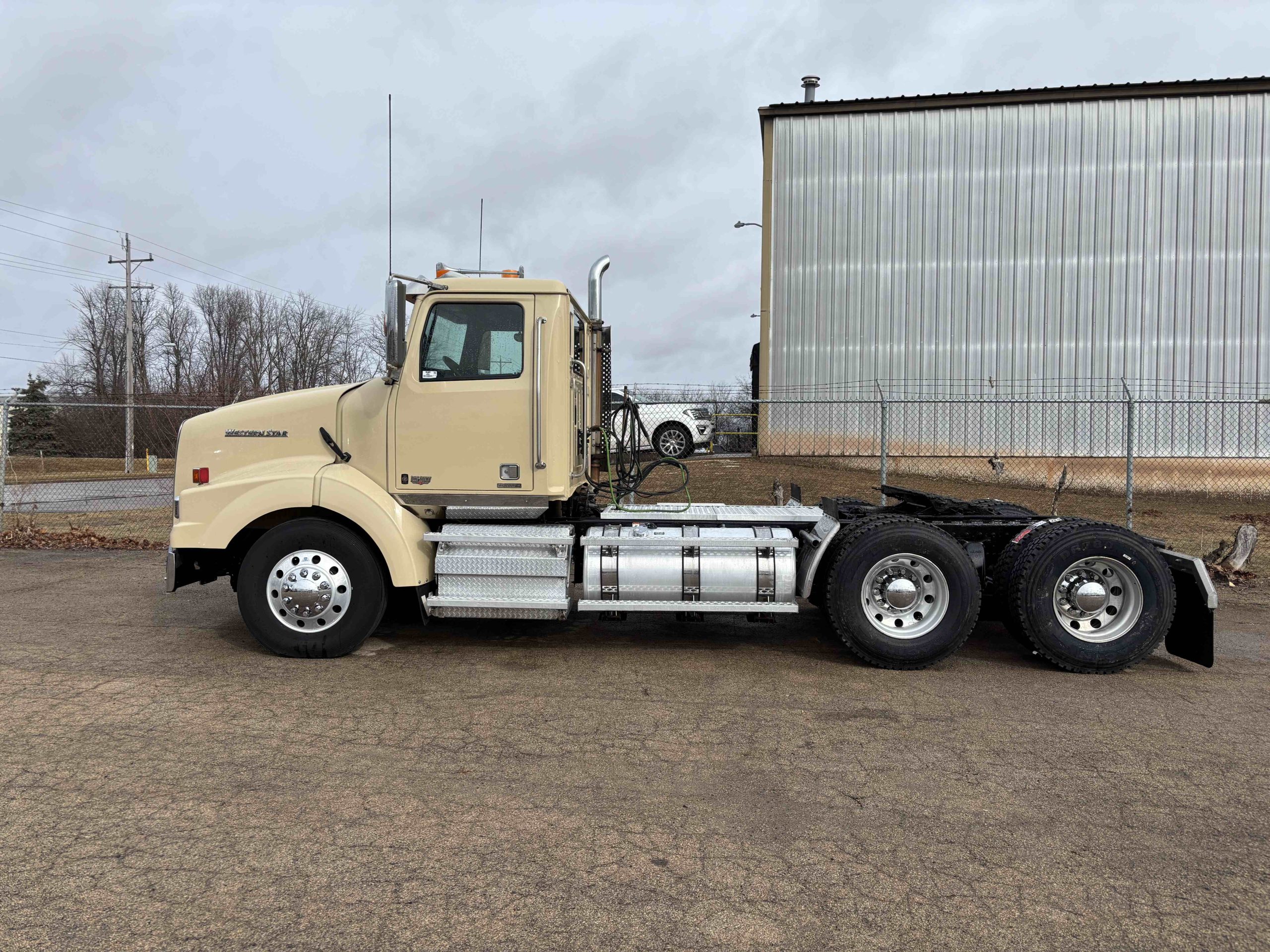 2020 Western Star 4900SA 2020 Western Star 4900SA - image 6 of 6