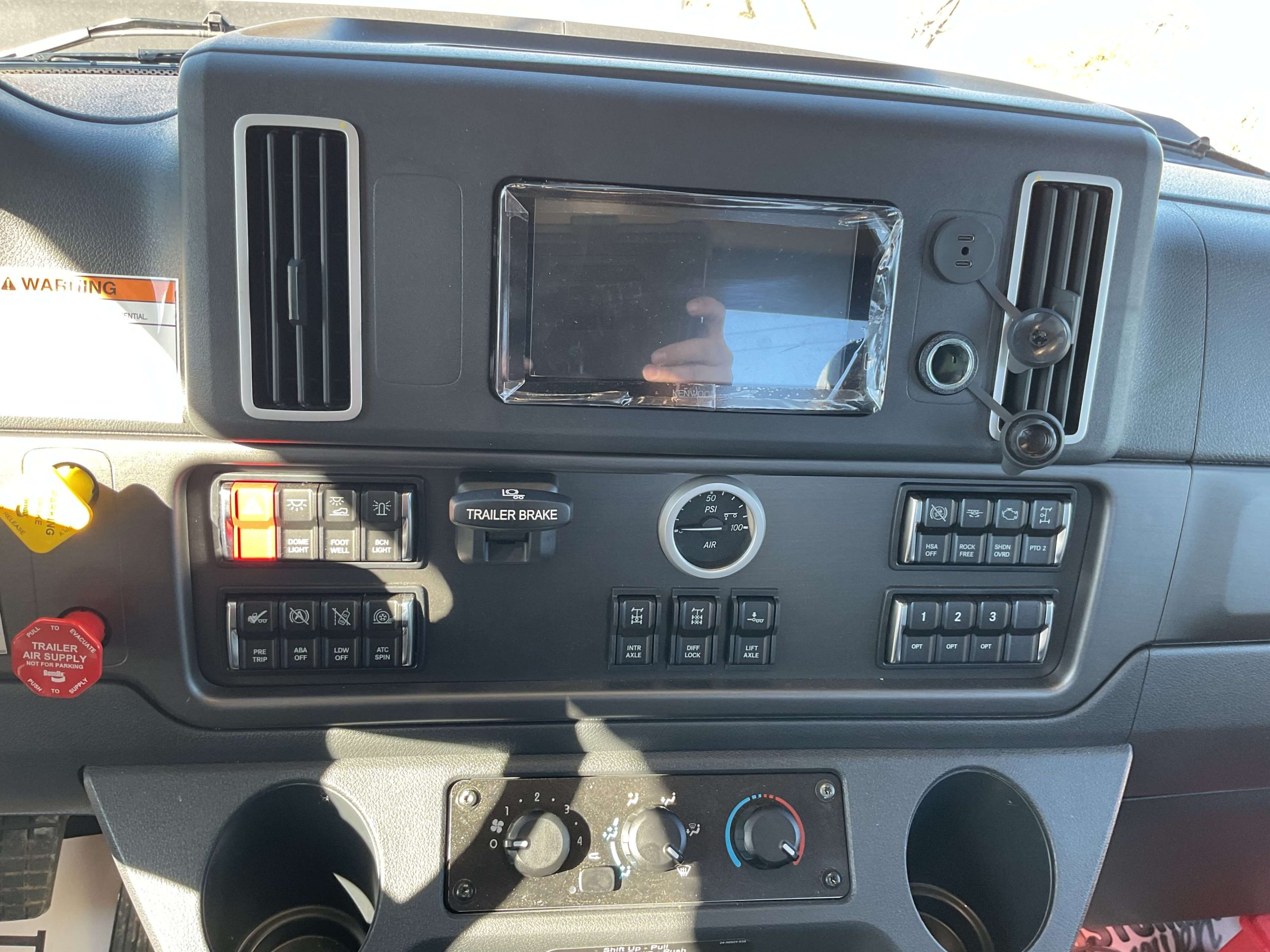 2026 Freightliner 114SD 2026 Freightliner 114SD - image 5 of 6