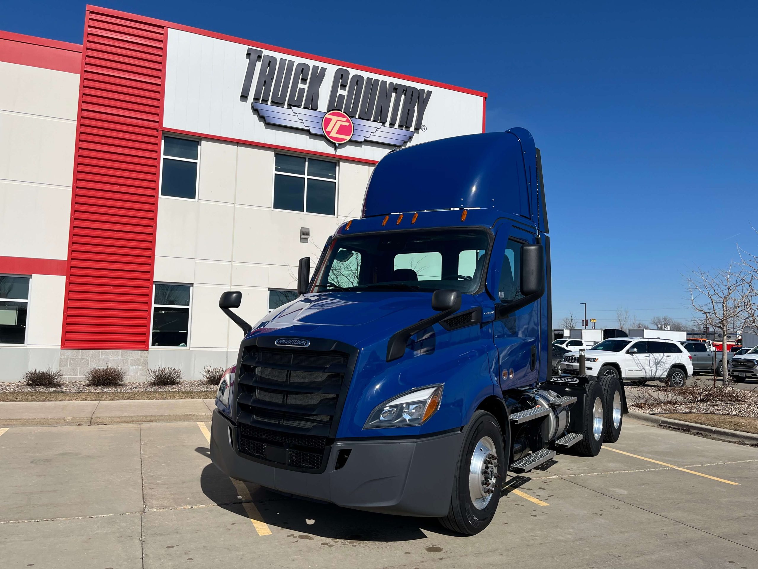 2025 Freightliner PE116DC 2025 Freightliner PE116DC - image 1 of 5