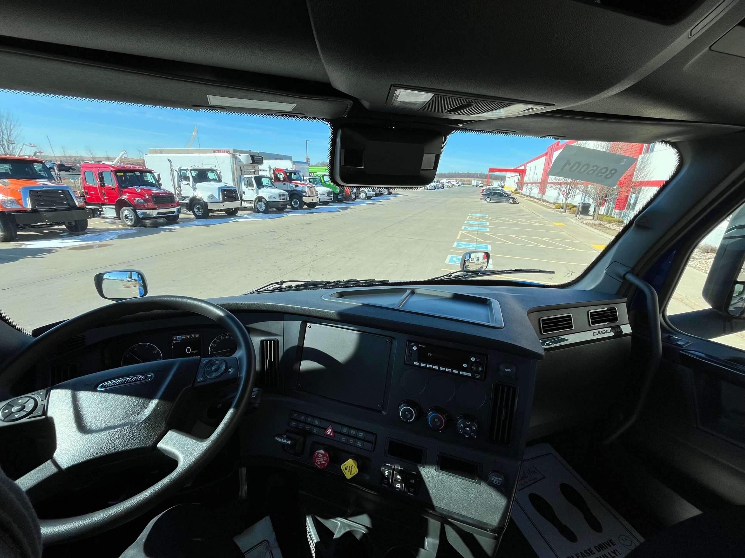 2025 Freightliner PE116DC 2025 Freightliner PE116DC - image 5 of 5