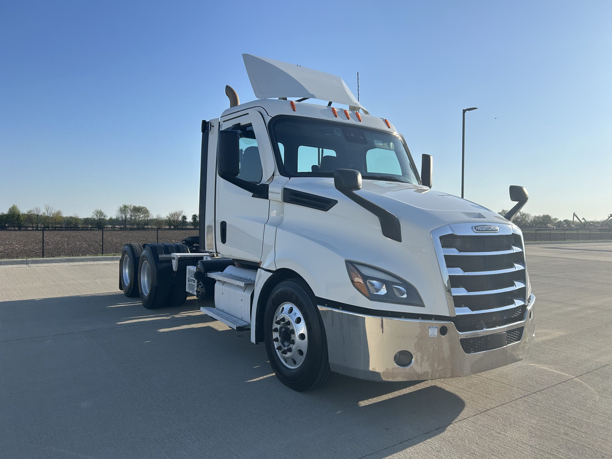 2022 Freightliner PT126DC 2022 Freightliner PT126DC - image 3 of 6