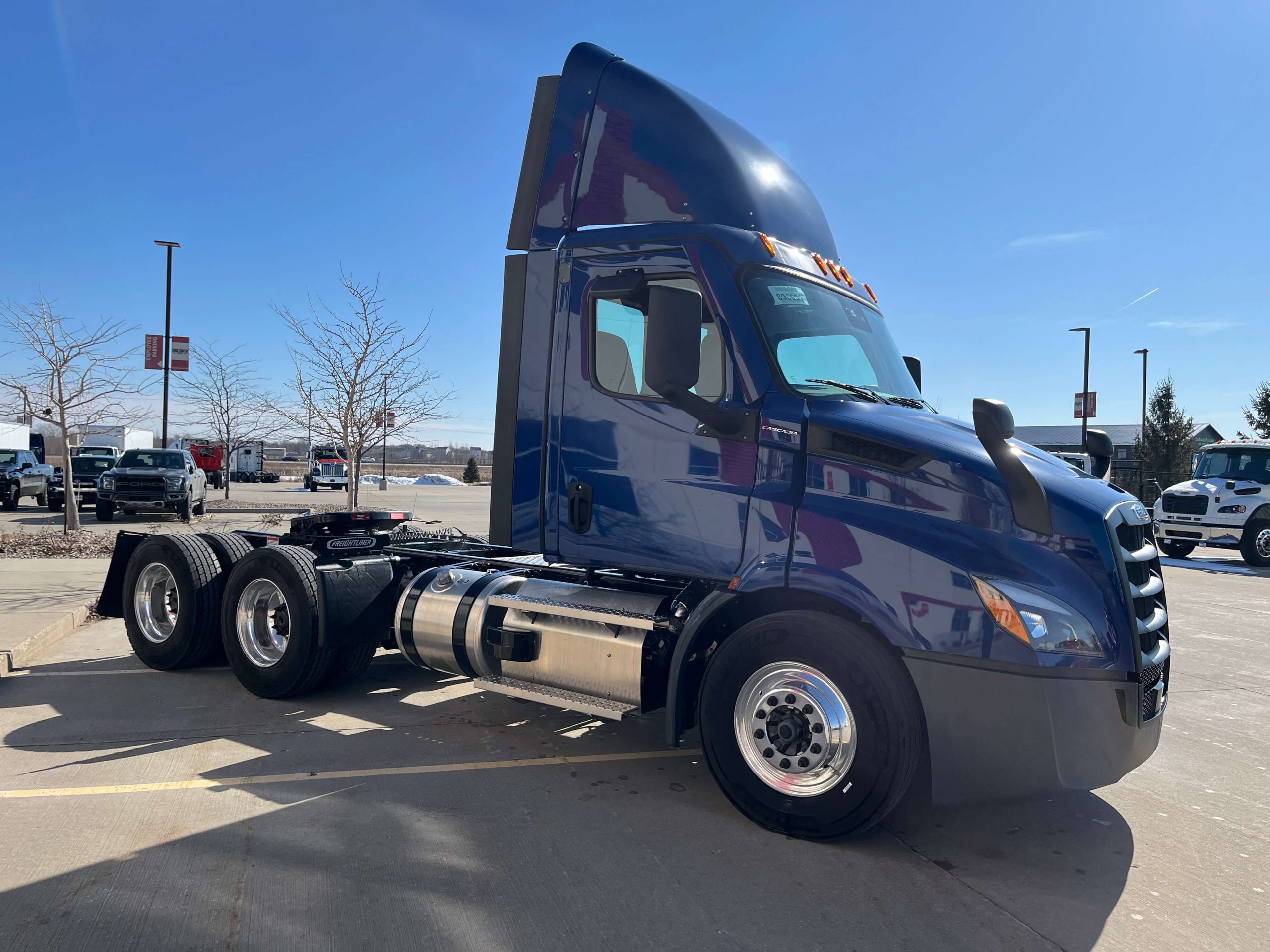 2025 Freightliner PE116DC 2025 Freightliner PE116DC - image 3 of 5
