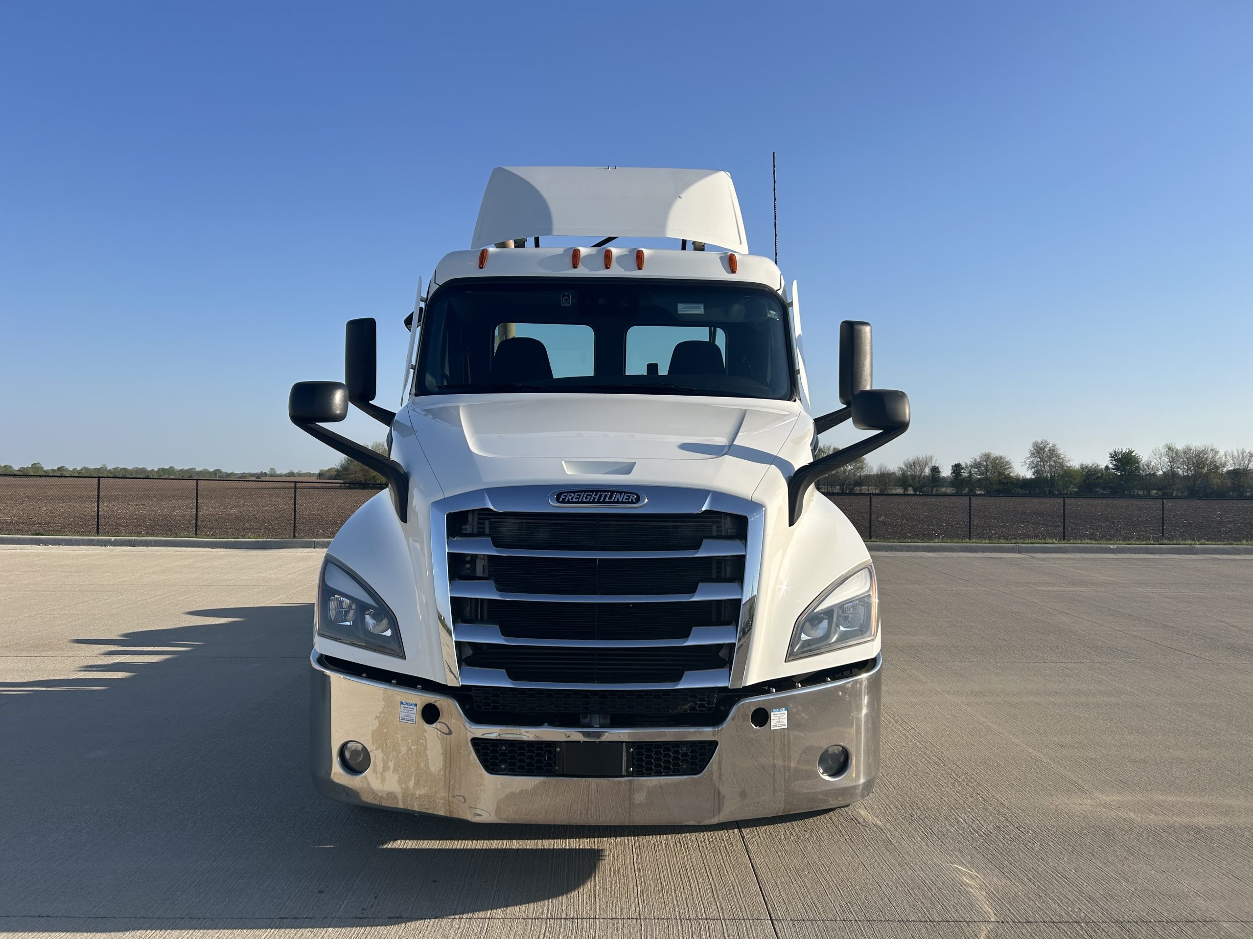 2022 Freightliner PT126DC 2022 Freightliner PT126DC - image 2 of 6