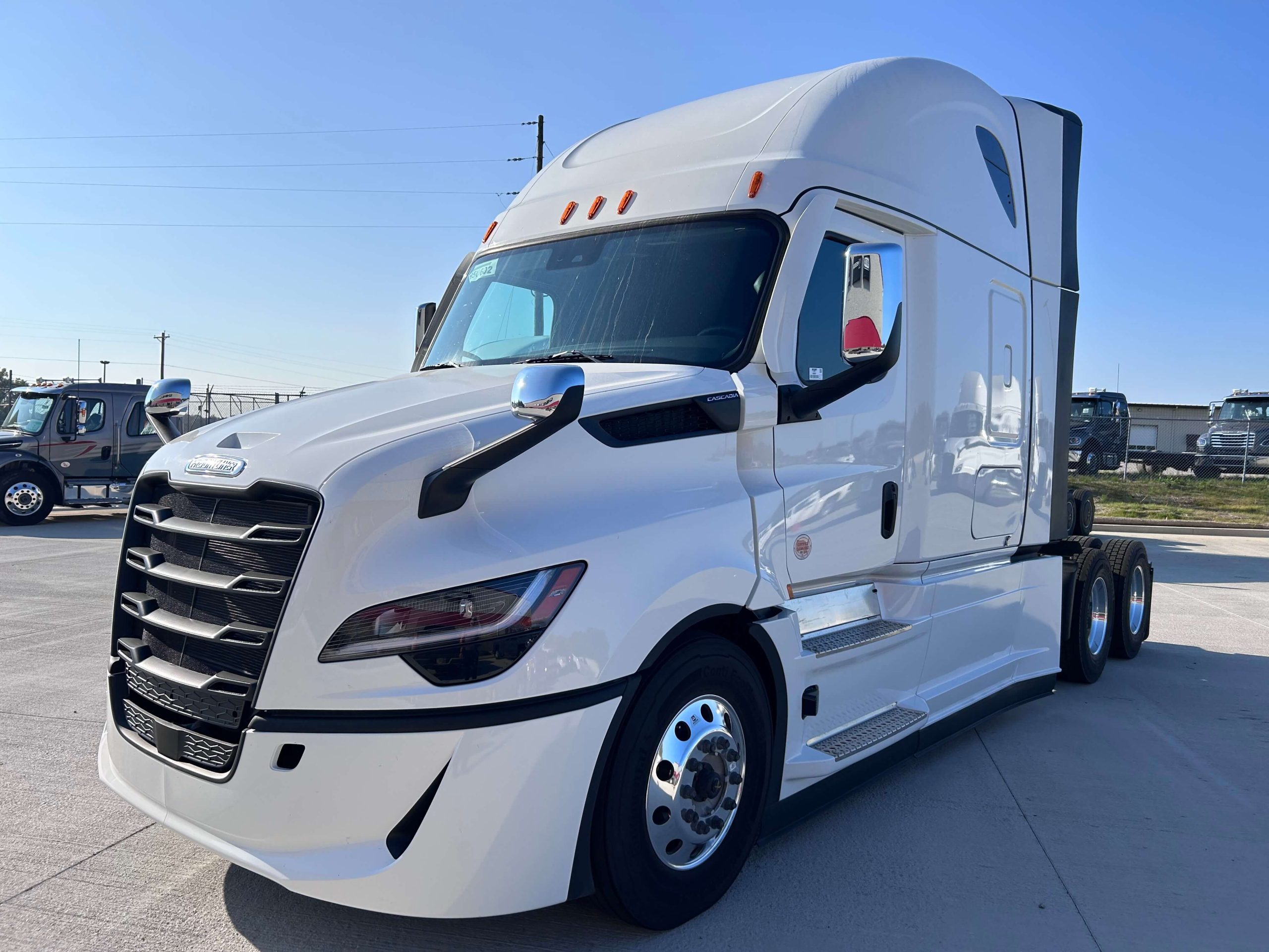 2026 Freightliner PJ126SLP - image 1 of 6
