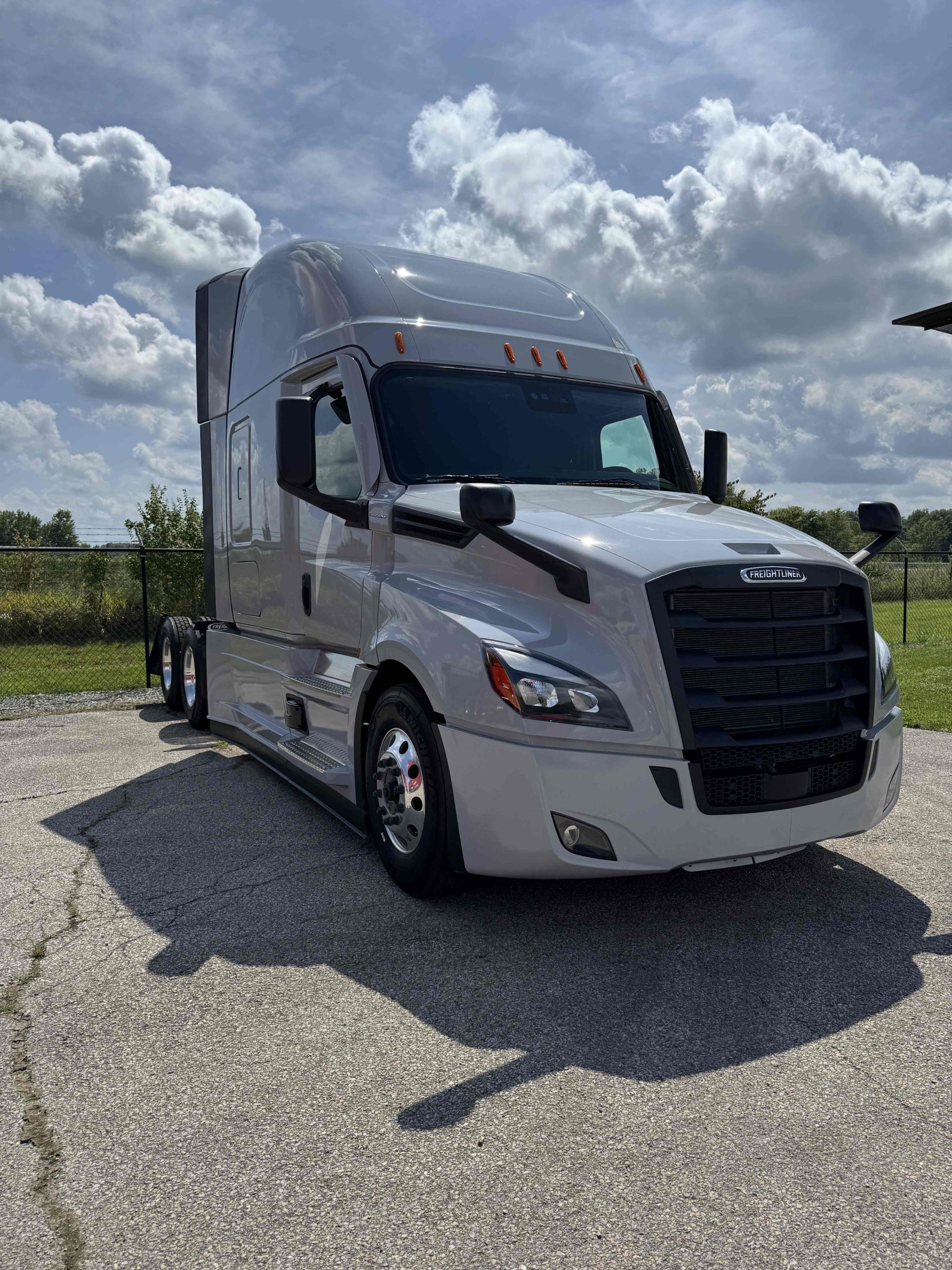 2026 Freightliner PT126SLP - image 3 of 6