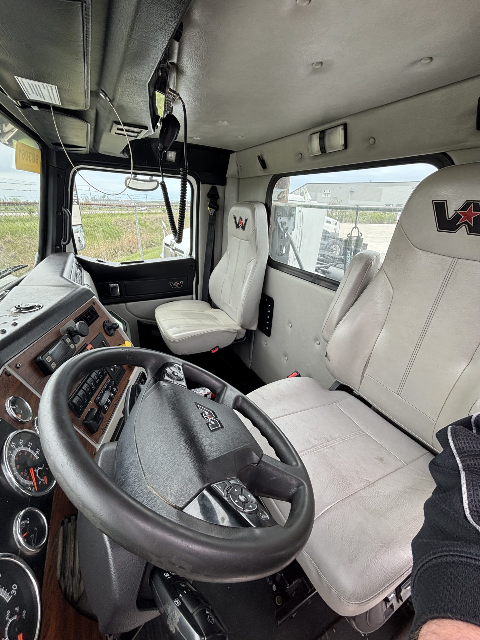 2020 Western Star 4700SF - image 1 of 6
