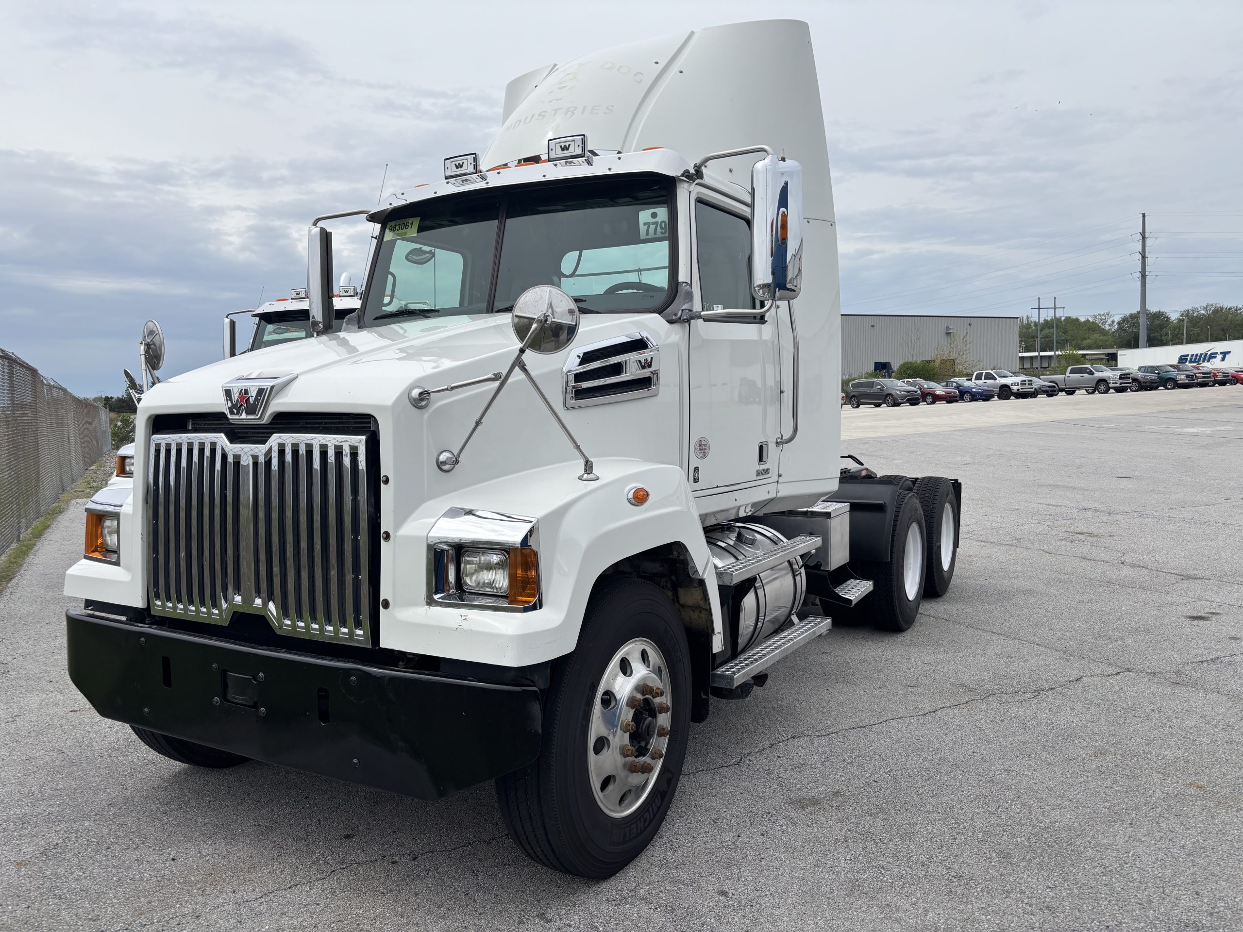 2020 Western Star 4700SF - image 4 of 6