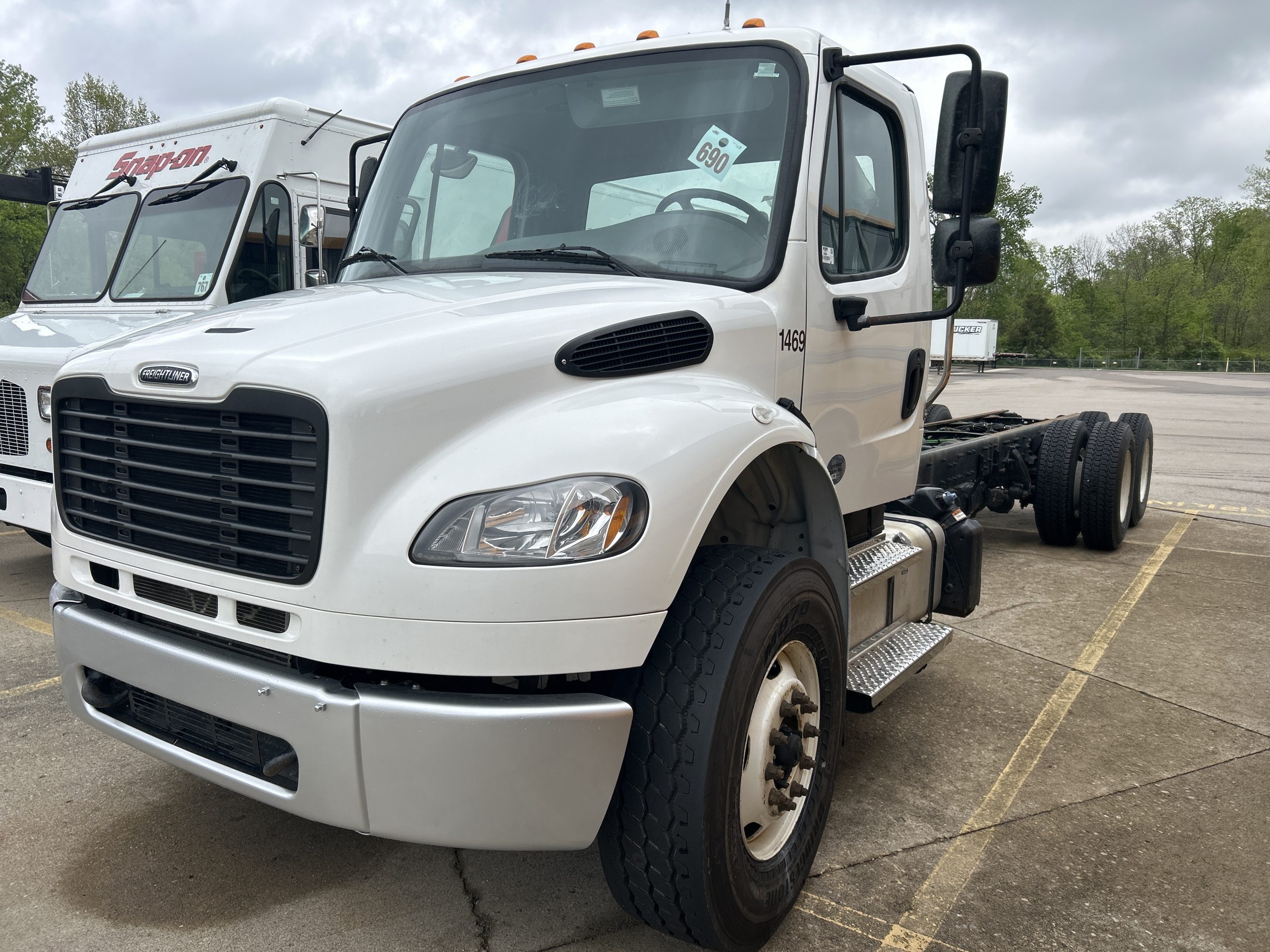 2022 Freightliner M2 106 - image 1 of 1
