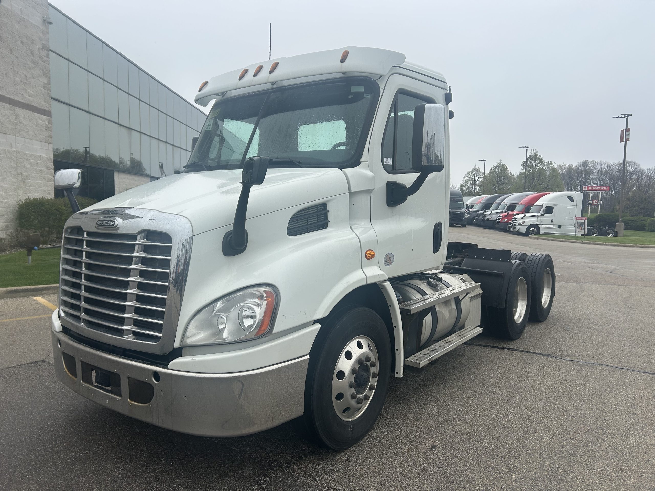 2016 Freightliner CA113 - image 1 of 6