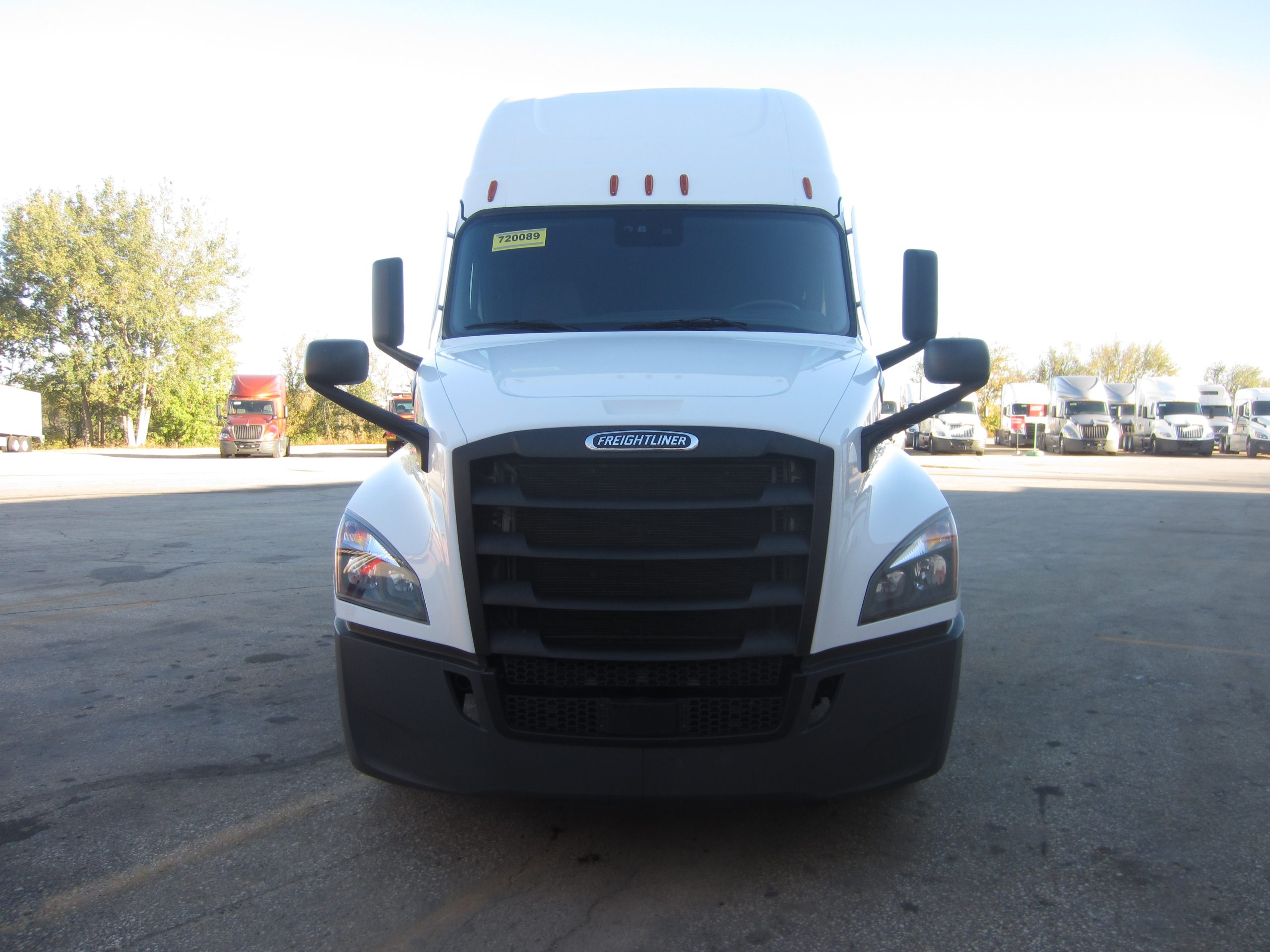 2023 Freightliner PT126 2023 Freightliner PT126 - image 2 of 6