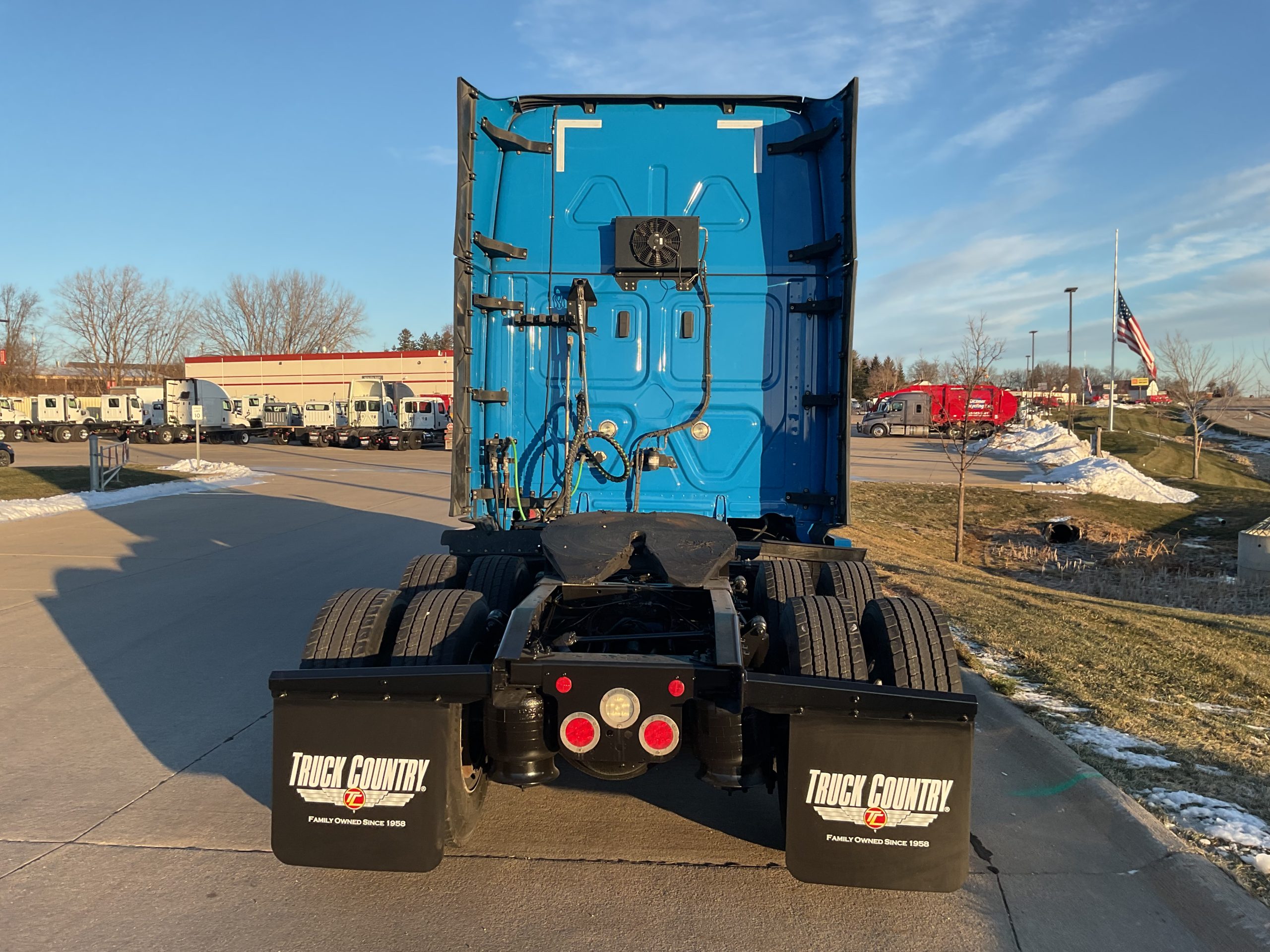 2022 Freightliner PT126SLP - image 4 of 6