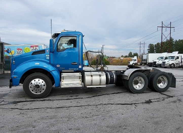 2021 Kenworth T880 - image 1 of 1