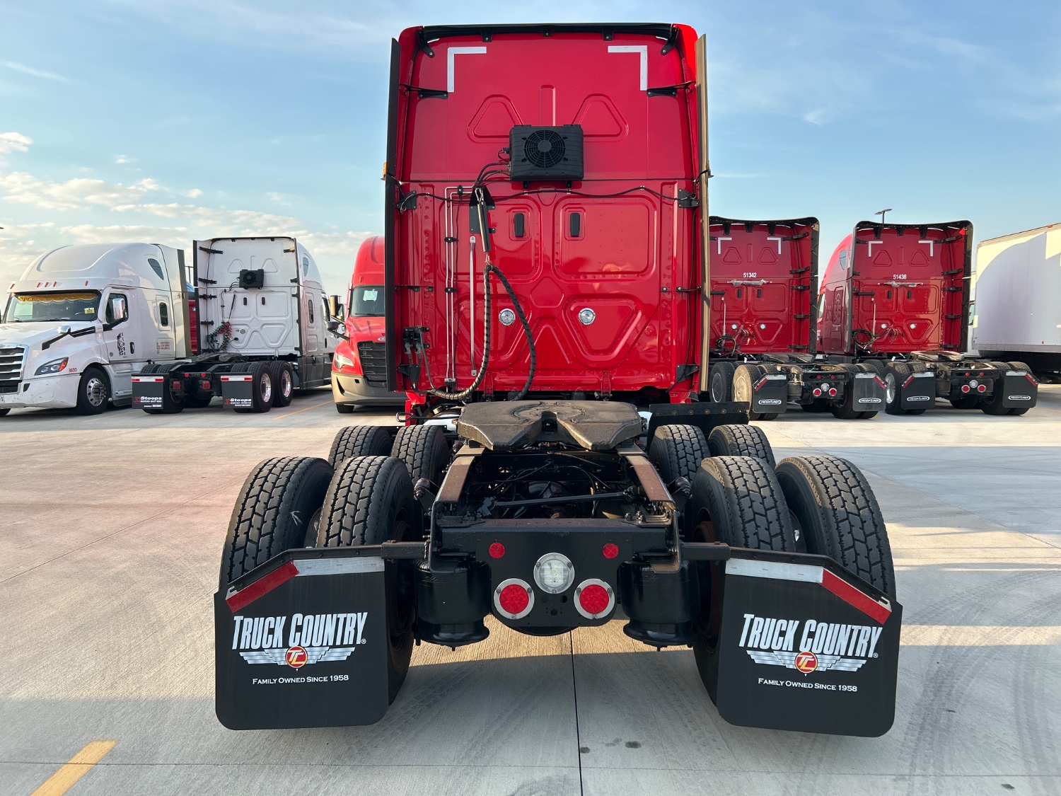 2022 Freightliner PT126SLP - image 4 of 6