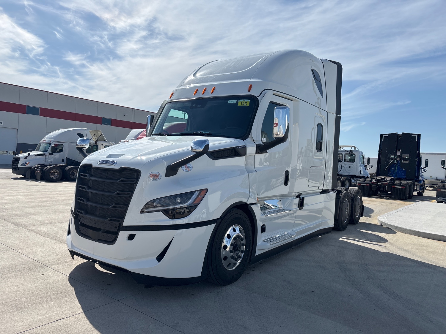 2027 Freightliner PJ126SLP - image 1 of 6