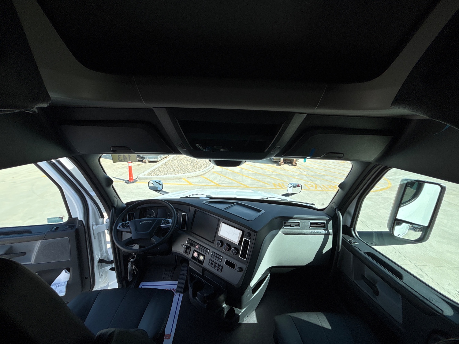 2027 Freightliner PJ126SLP - image 6 of 6