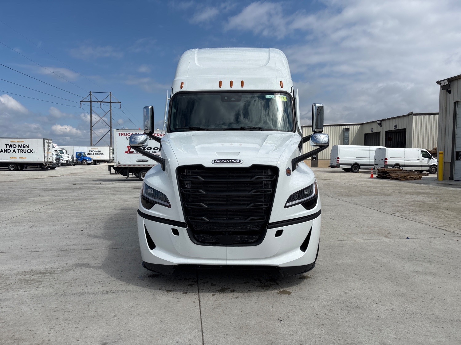 2027 Freightliner PJ126SLP - image 2 of 6