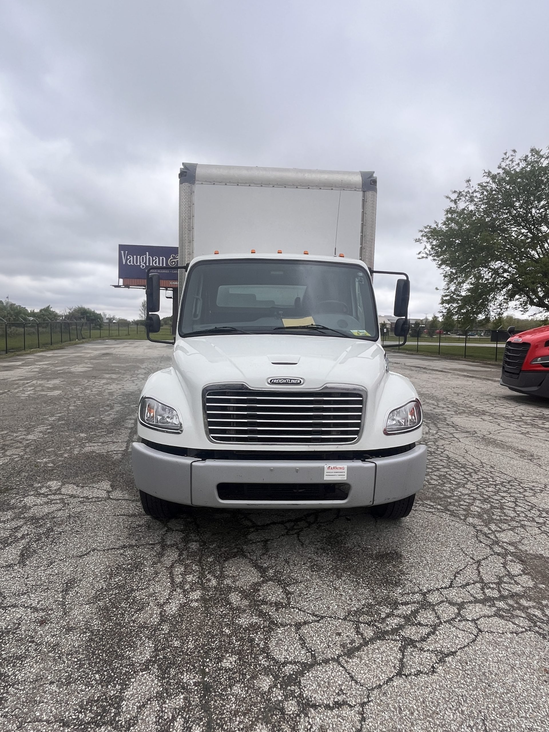 2023 Freightliner M2 106 - image 2 of 6