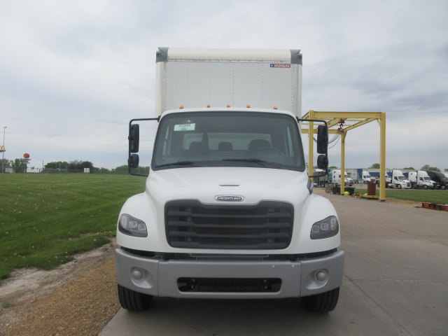 2027 Freightliner M2 106+ - image 2 of 6